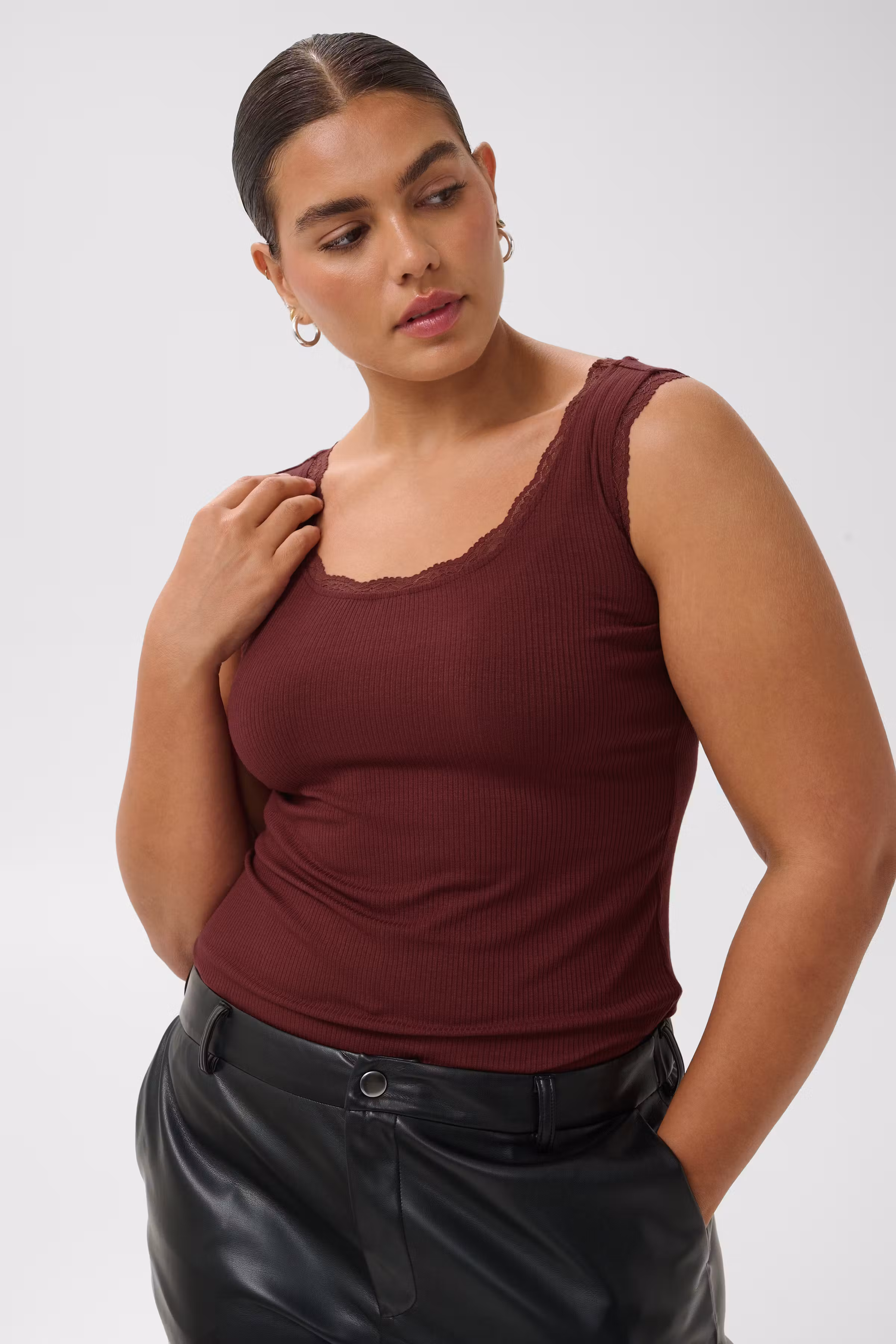 KComia Top LOOKBOOK DETAIL 10583468-191525