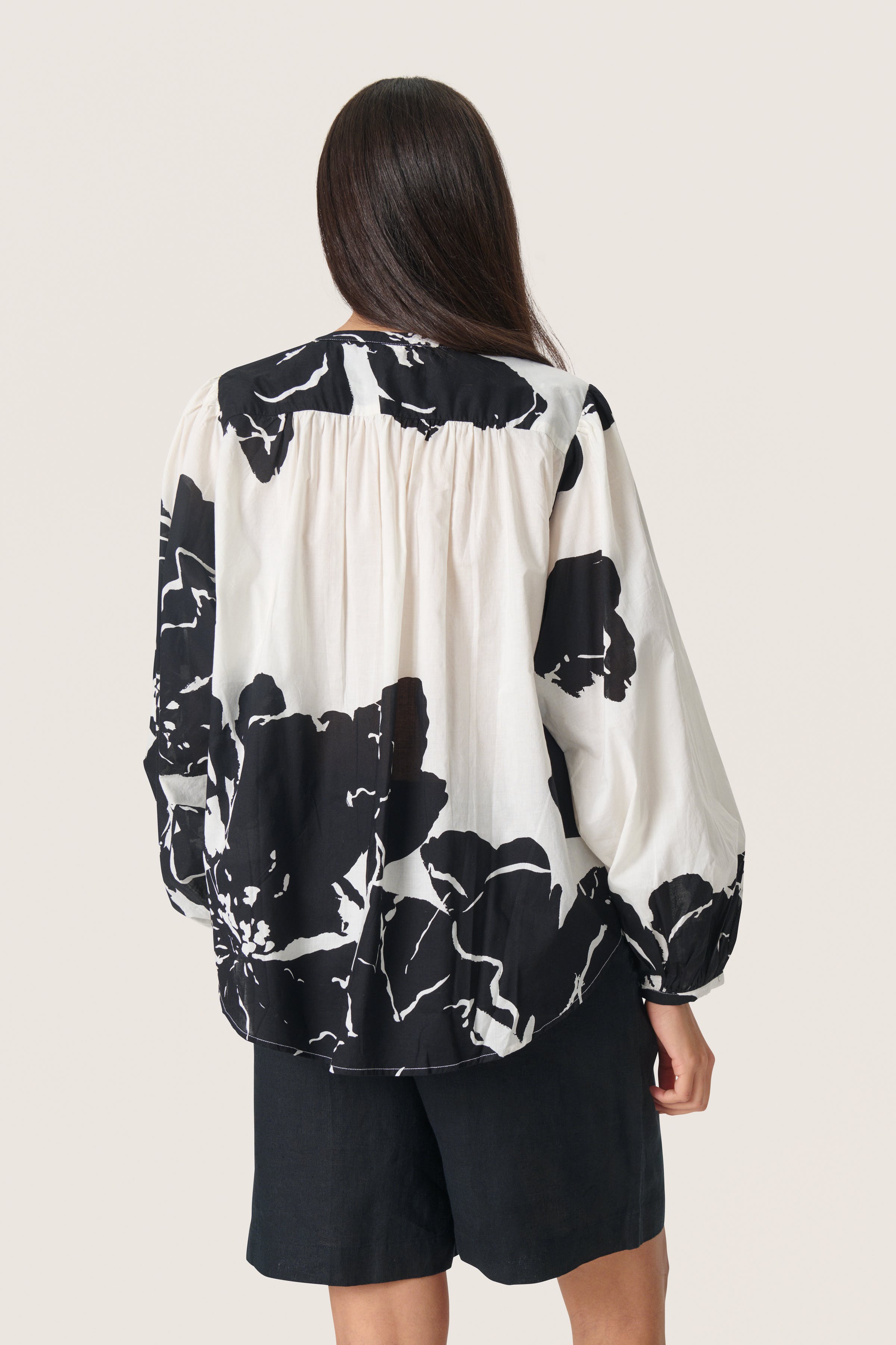 SLJoanne Blus LOOKBOOK BACK 30408321-303723