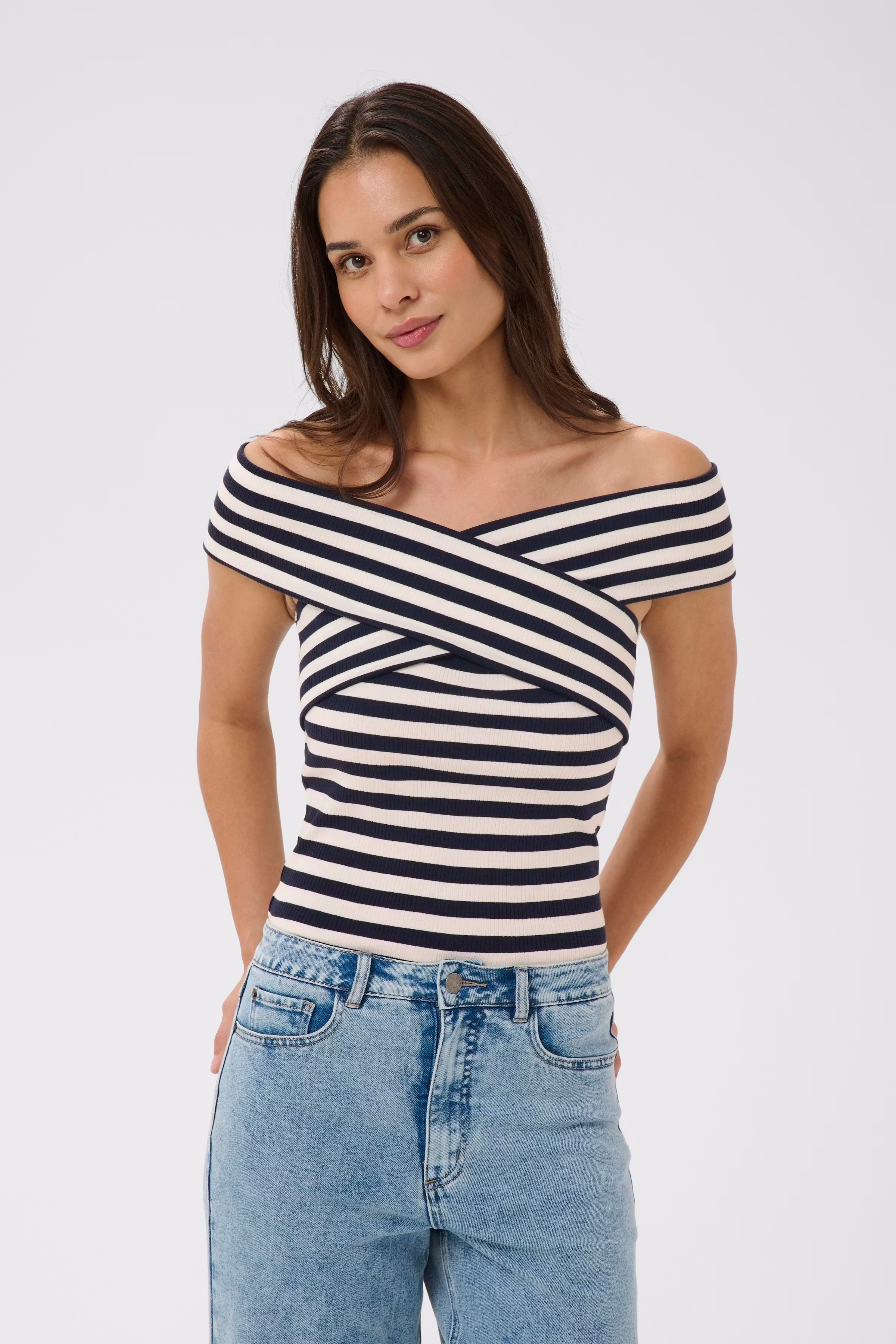 KAceleste Top LOOKBOOK FRONT 10511610-109323