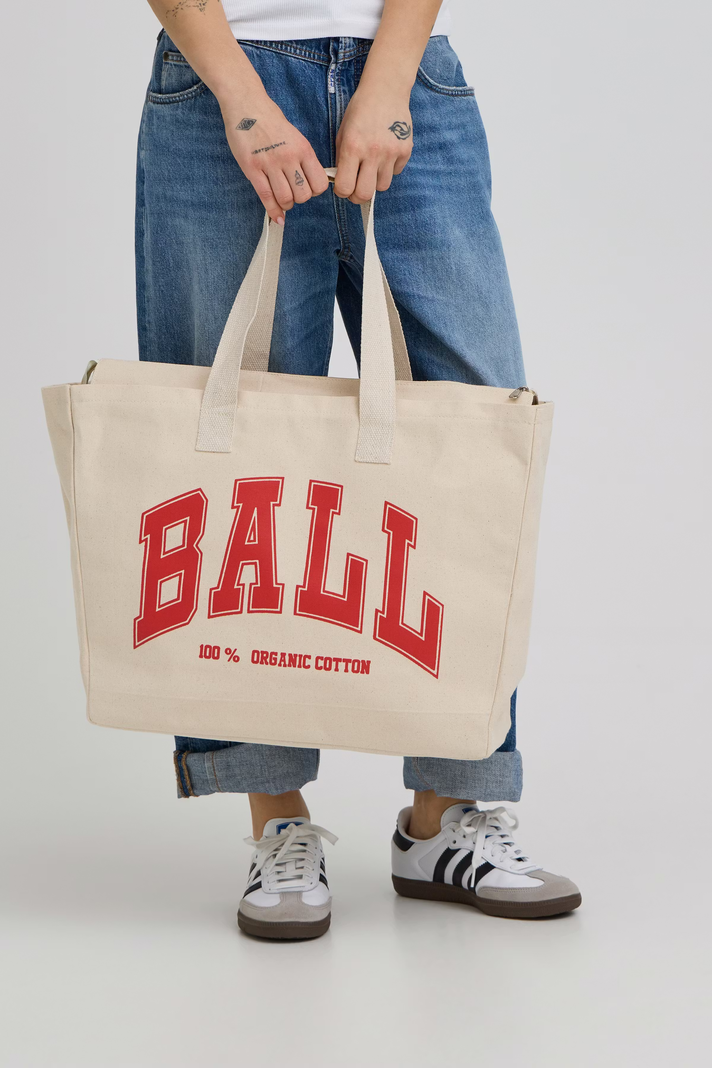 D. ROLF BAGS LOOKBOOK FRONT 50400028-181663