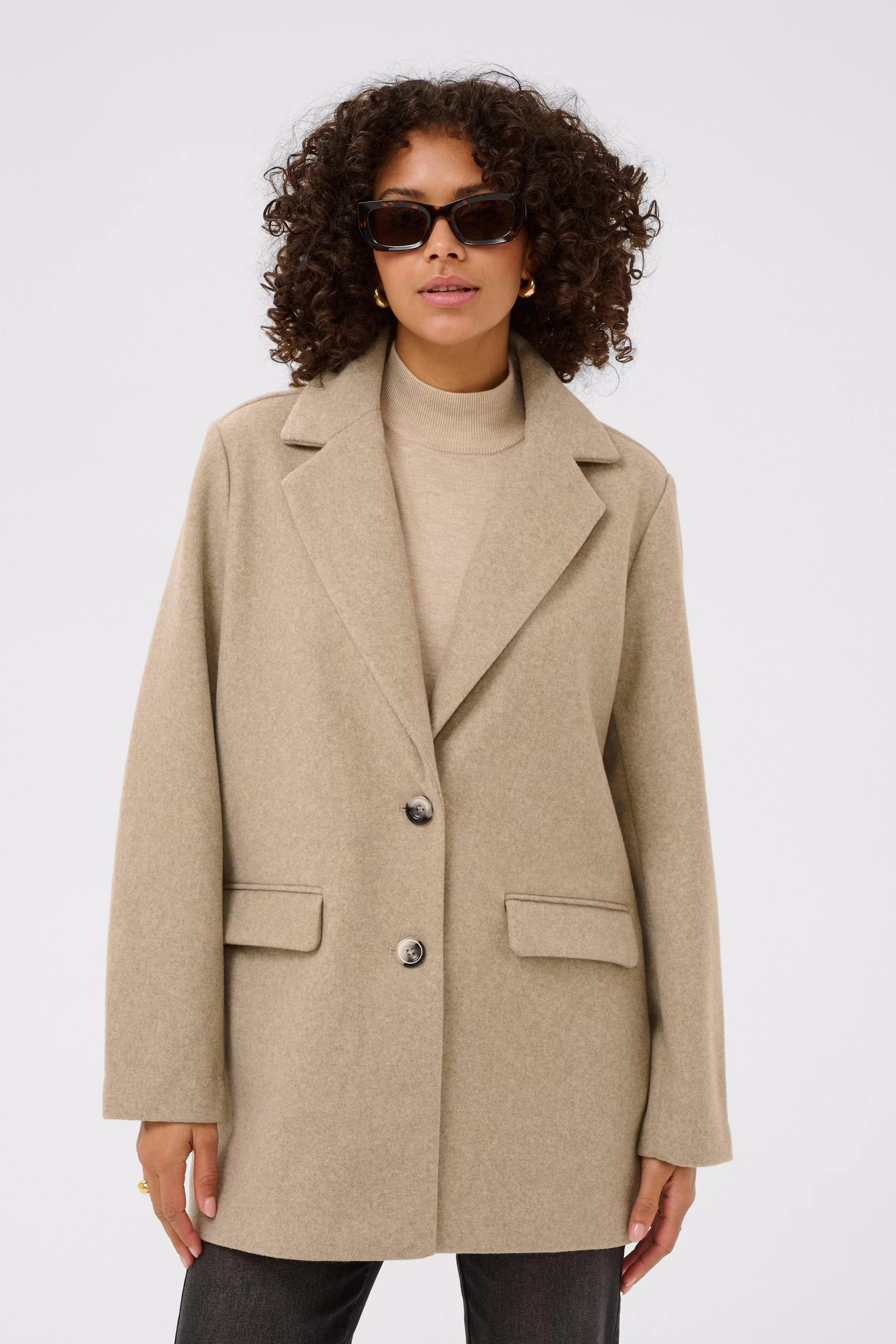 KAsaturn Kåpe LOOKBOOK FRONT 10511209-108820