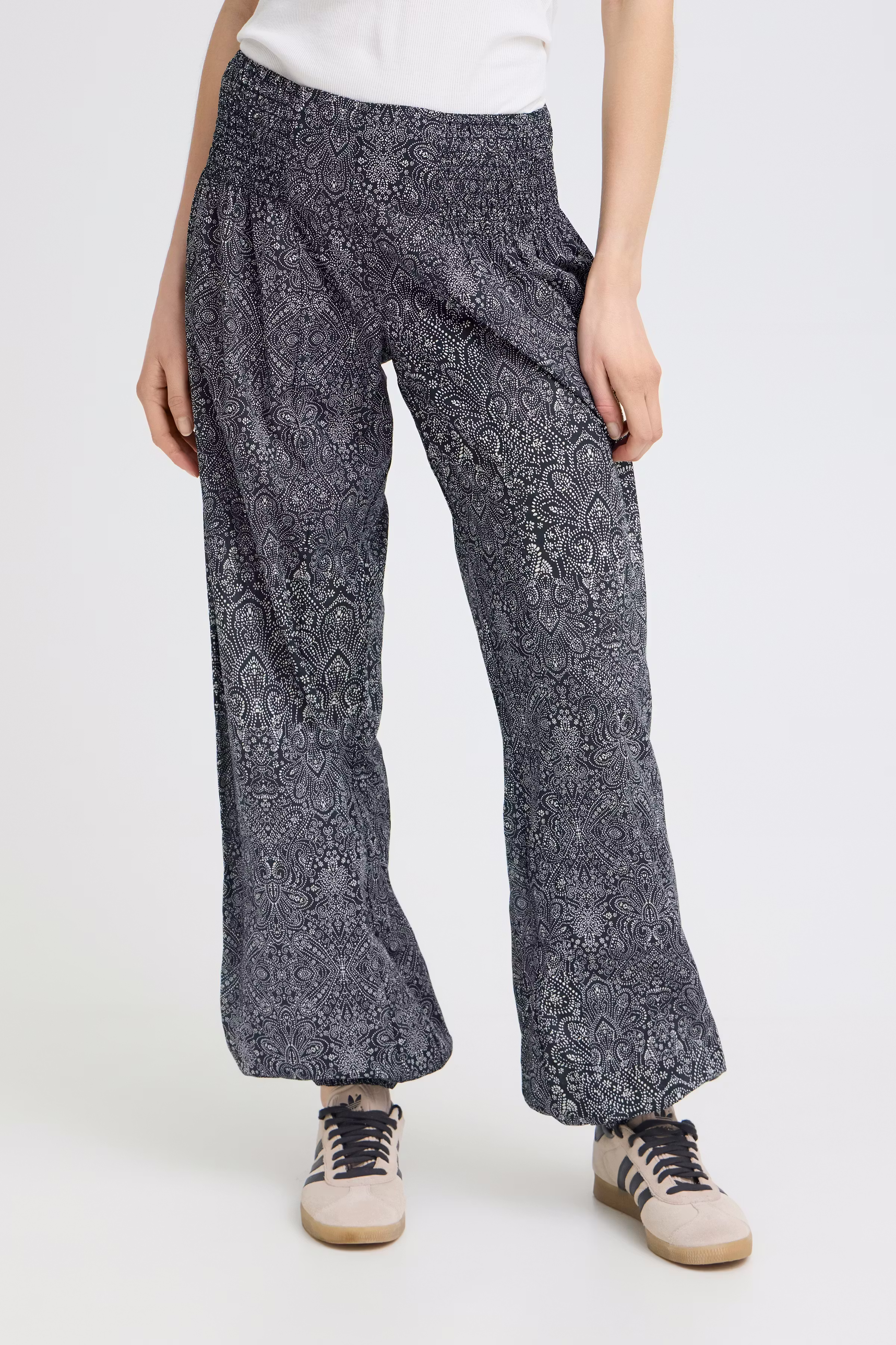 PZJILL Wide Trousers LOOKBOOK FRONT 50200338-200262