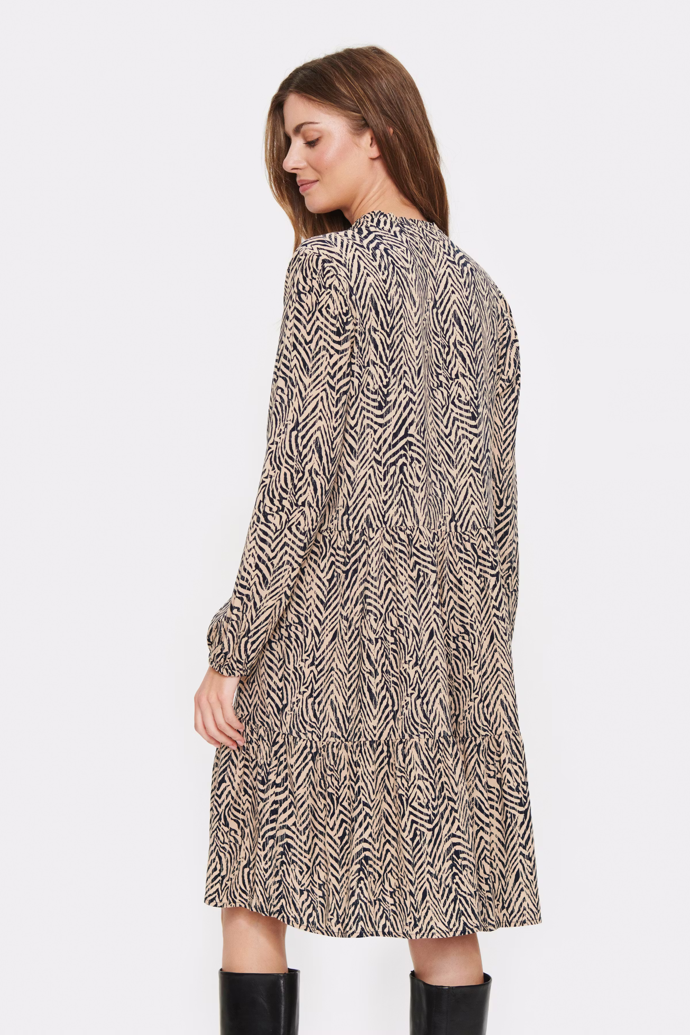 EdaSZ Kjole LOOKBOOK BACK 30510194-301995