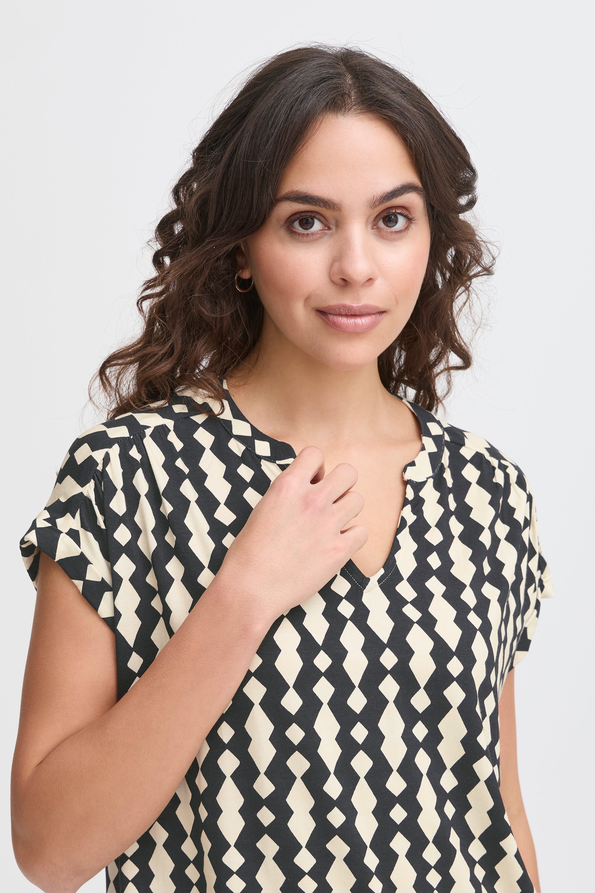 FRDOTTIE T-shirt LOOKBOOK DETAIL 20615712-204764