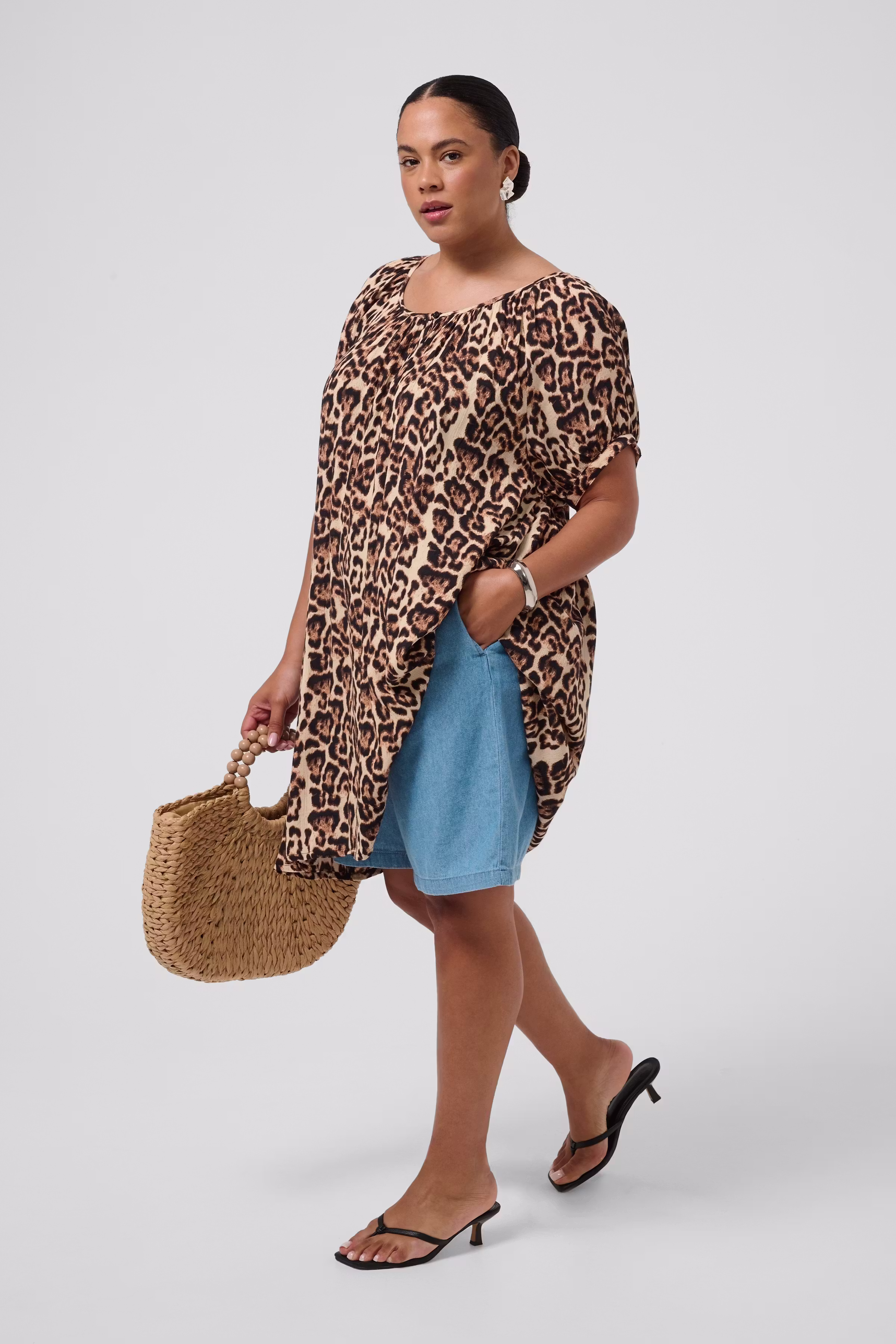 KCvilana Tunika LOOKBOOK FRONT 10580840-107281