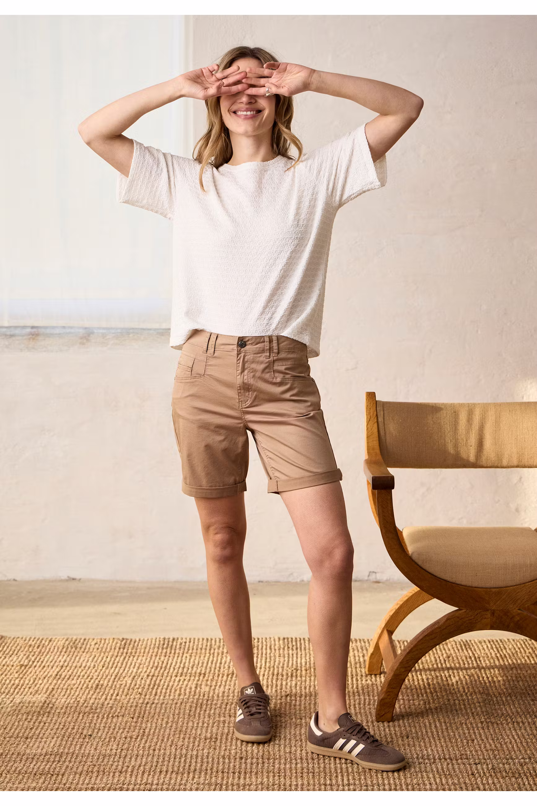 PZEVELYN Shorts LOCATION NONE 50210425-171009