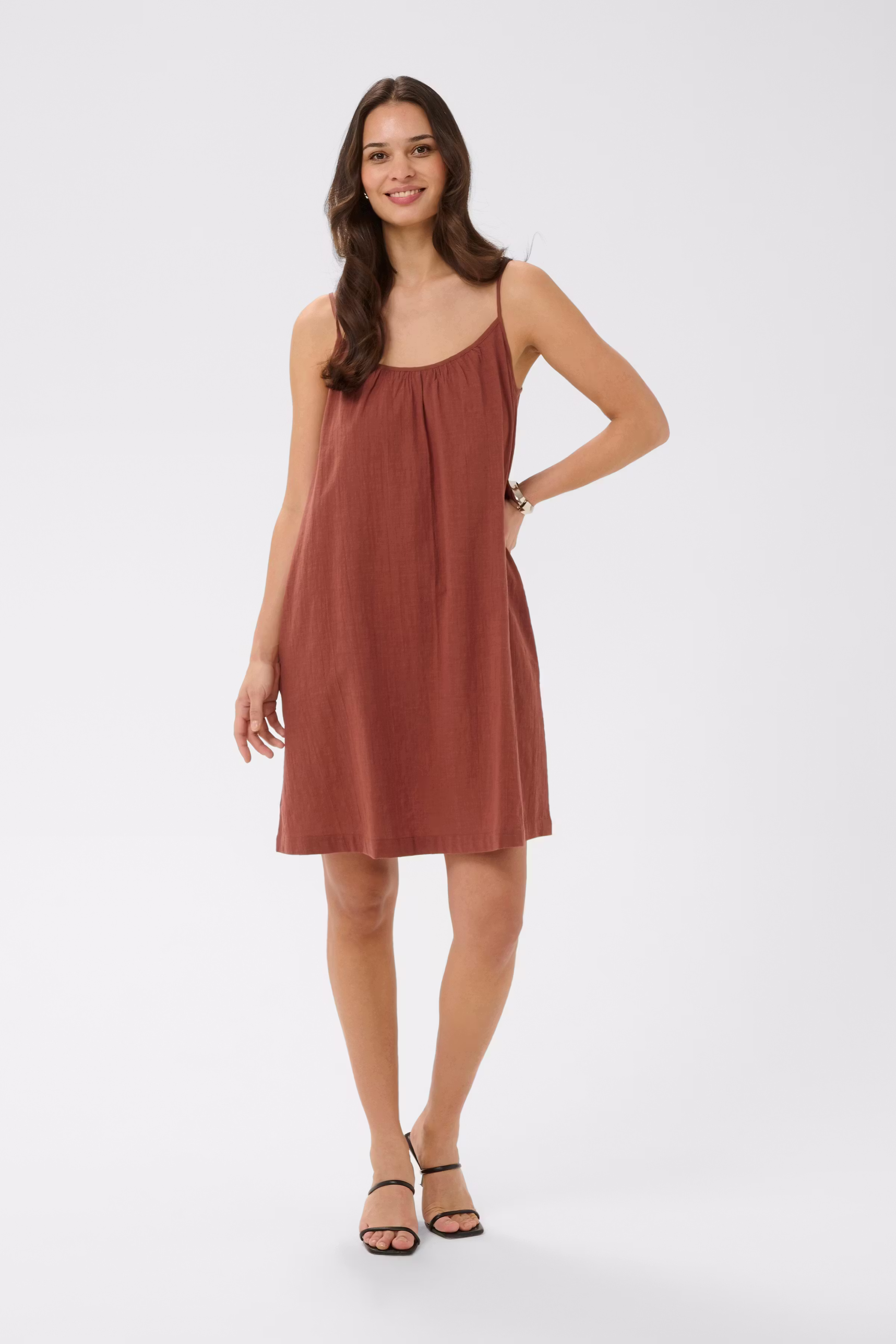 KApauline Dress LOOKBOOK FRONT 10511723-191334