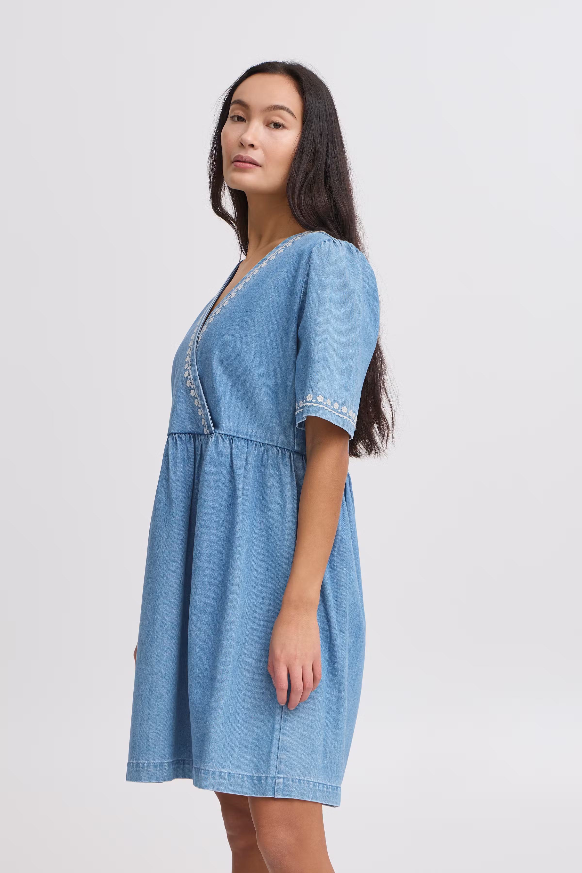 IRTAWNY Dress LOOKBOOK FRONT 20122716-203935