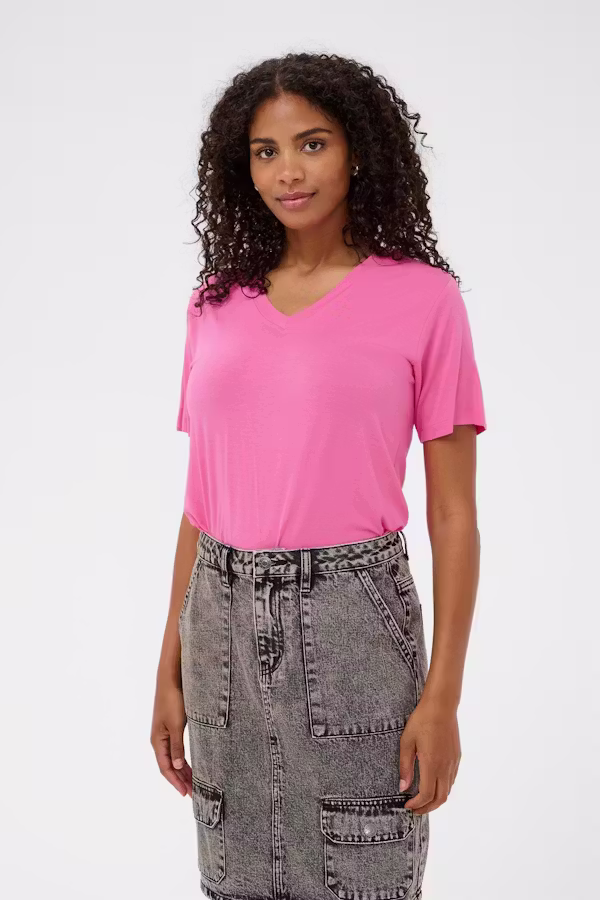 KAfrida T-shirt LOOKBOOK FRONT 10508581-162118