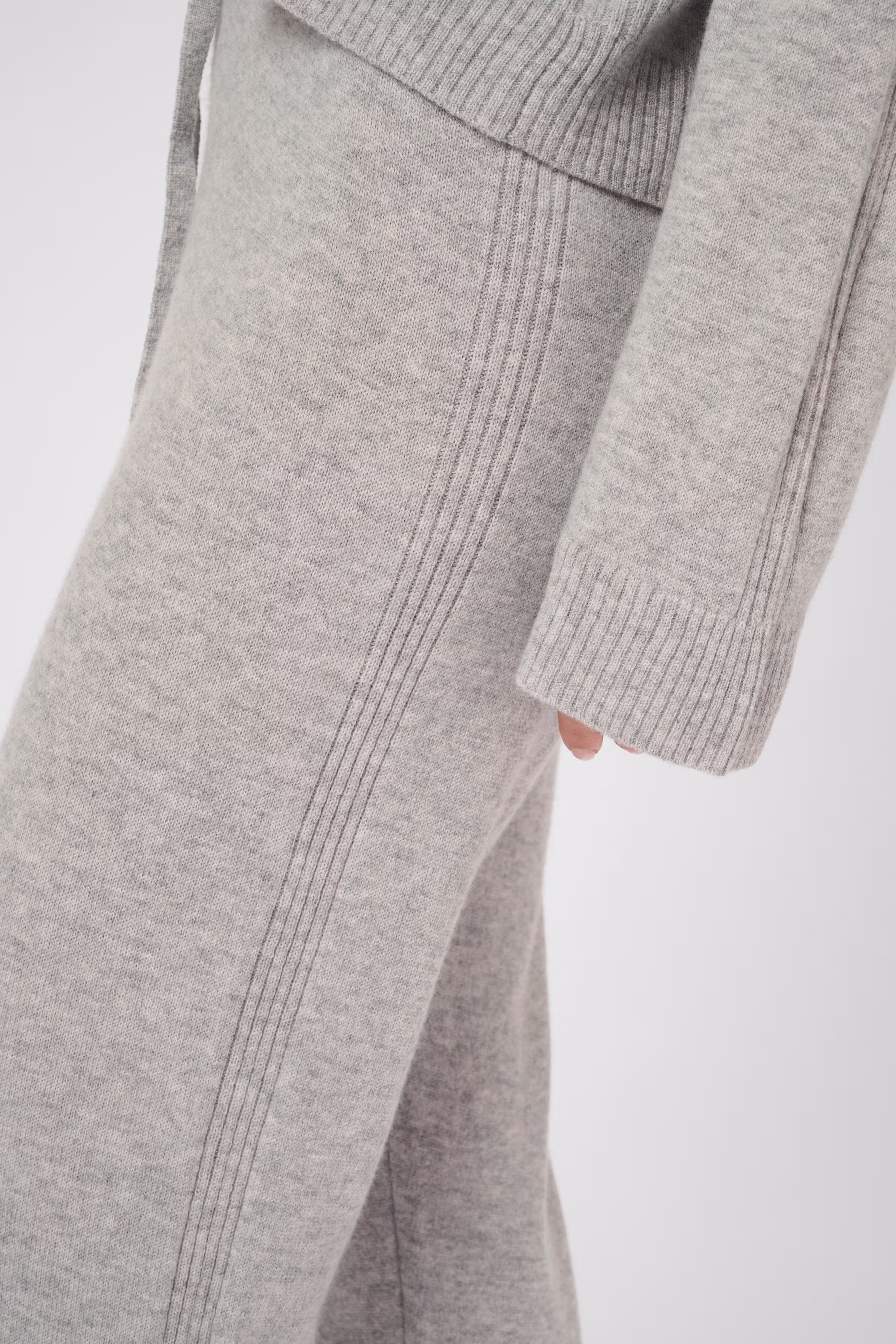 Bukse i ull og kasjmir LOOKBOOK DETAIL 50112338-500170