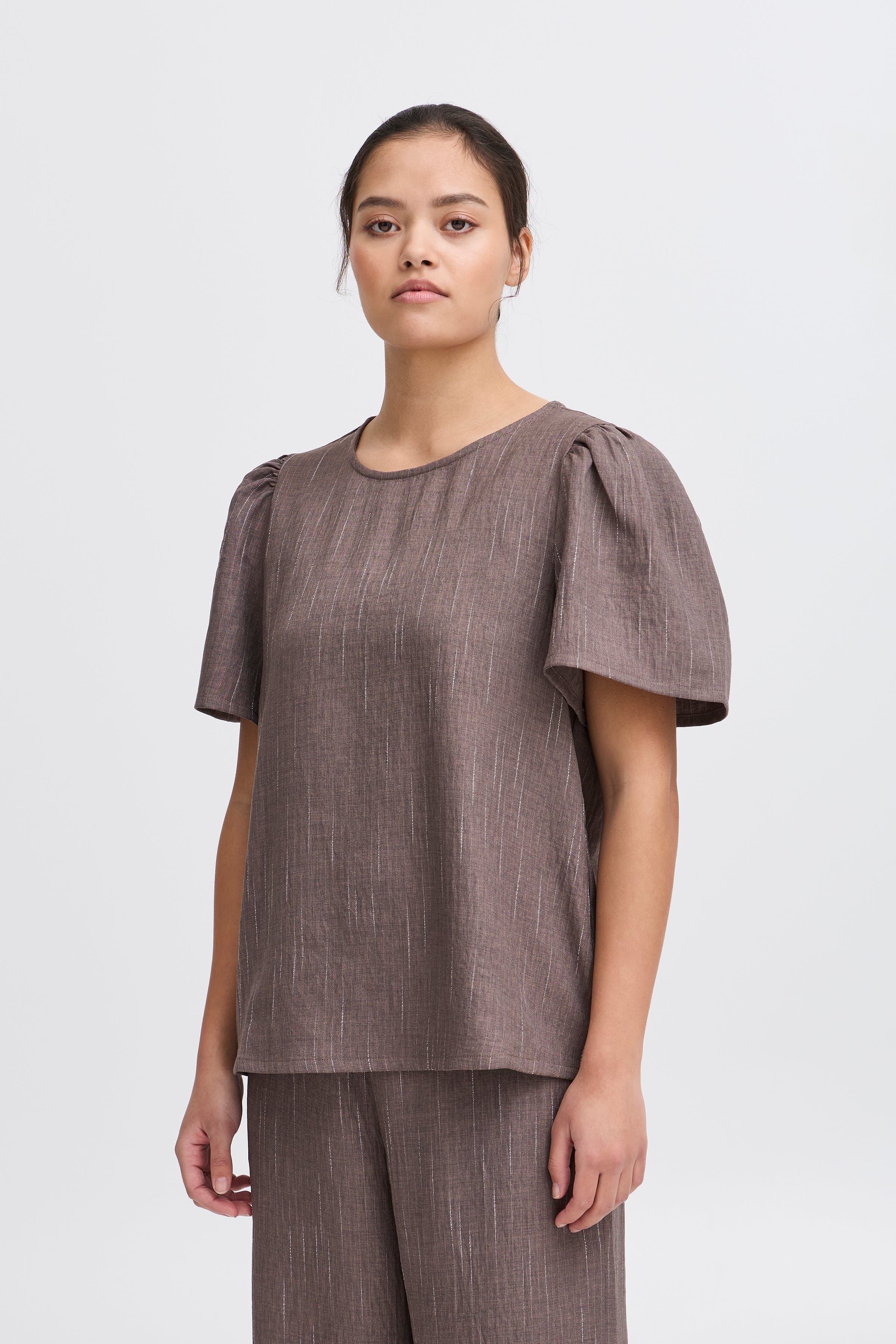 IXREMI T-shirt LOOKBOOK FRONT 20123697-205321