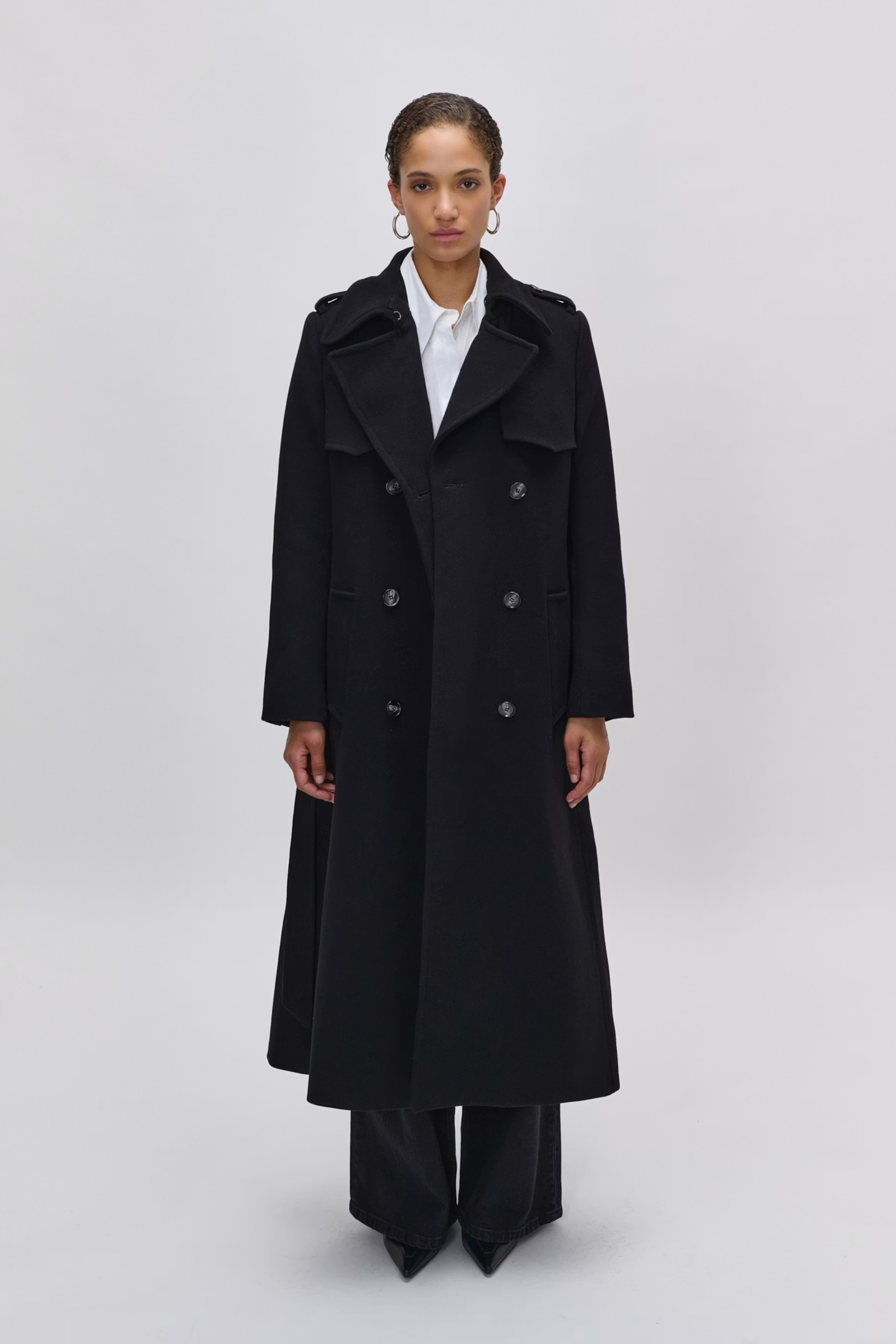 CHARLOTTE ANN COAT LOOKBOOK FRONT 30600567-BK999