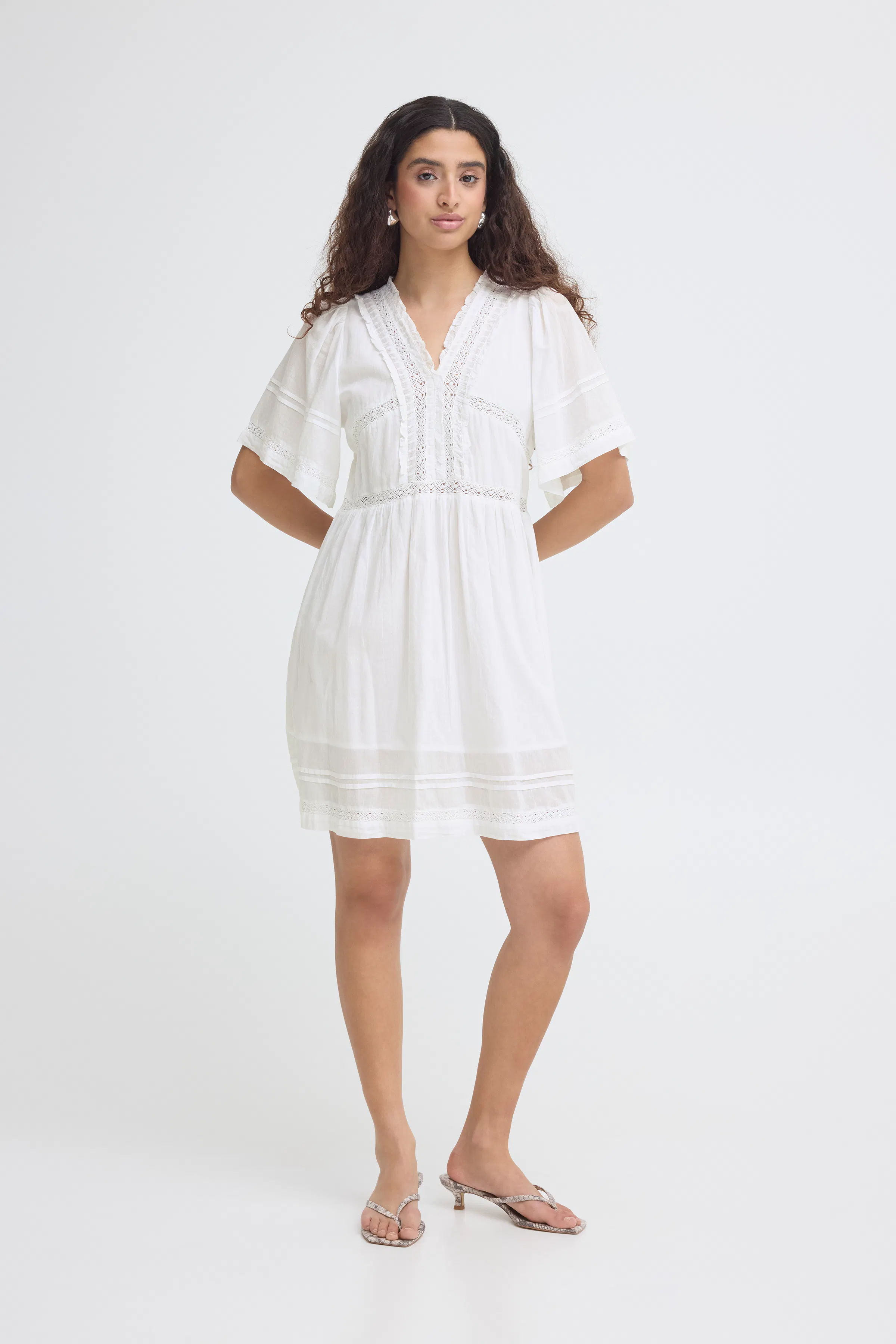 IHVOILANA Kjole LOOKBOOK FRONT 20126705-114201
