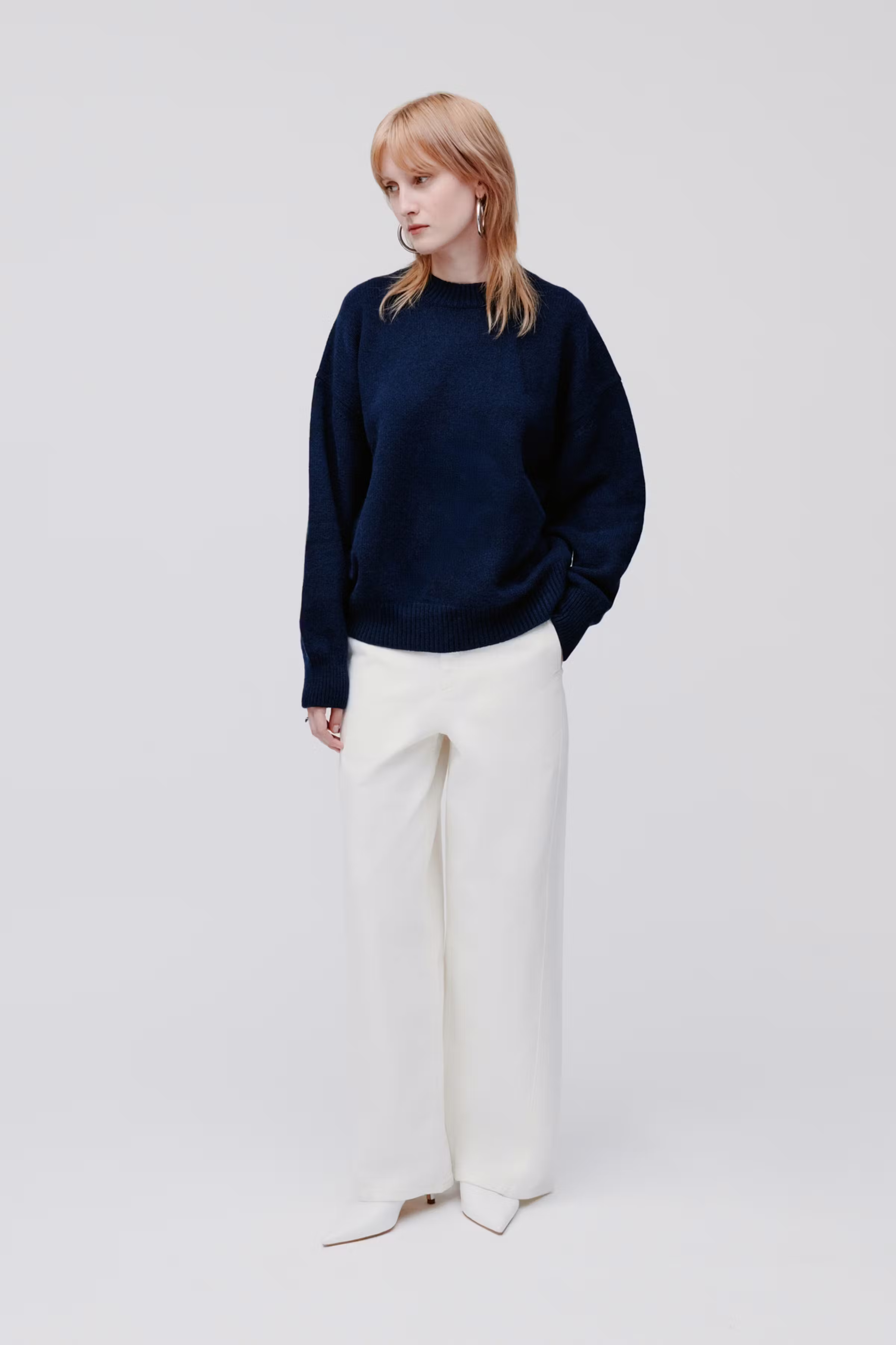 KASSIDY Pullover LOOKBOOK FRONT 30600506-BL900