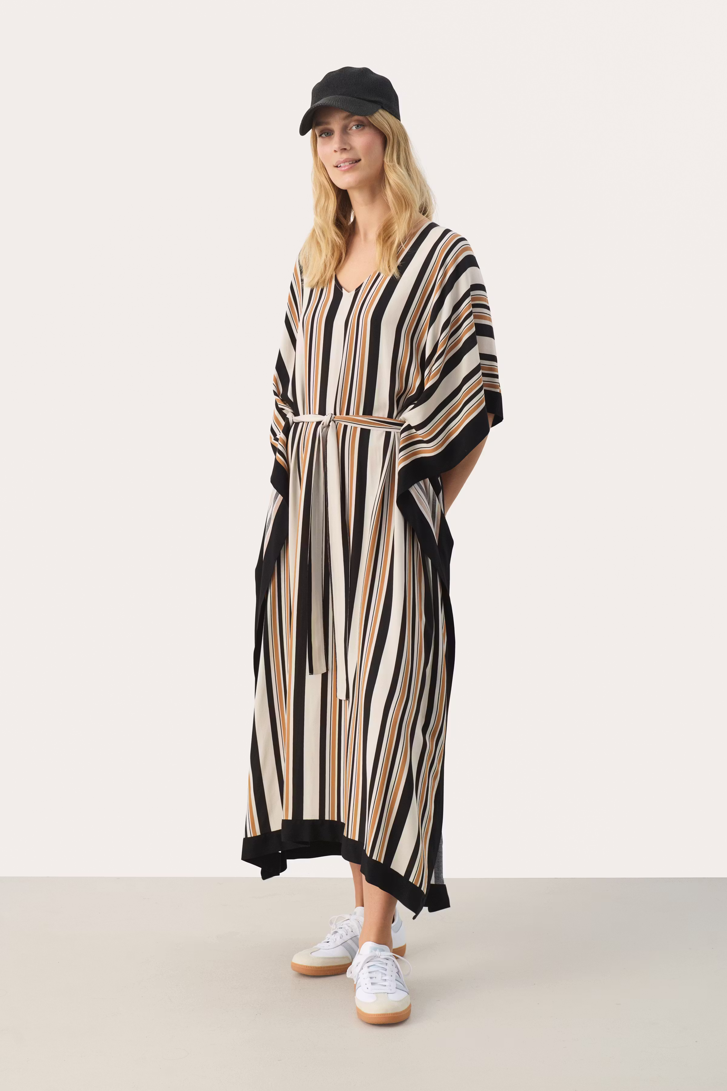 JavannaPW Jurk LOOKBOOK BACK 30308774-303080