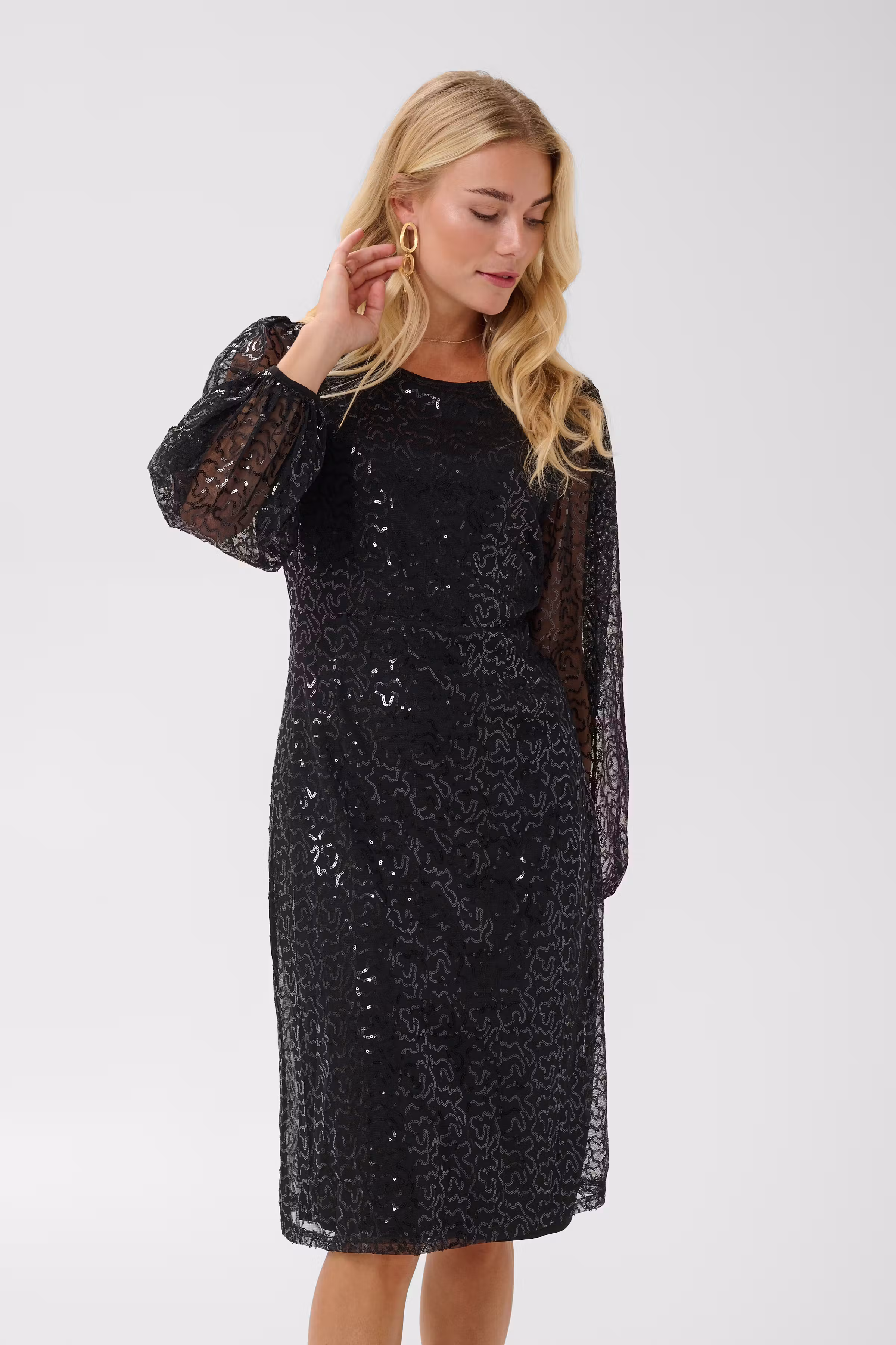 CRShima Jurk LOOKBOOK FRONT 10613857-100120