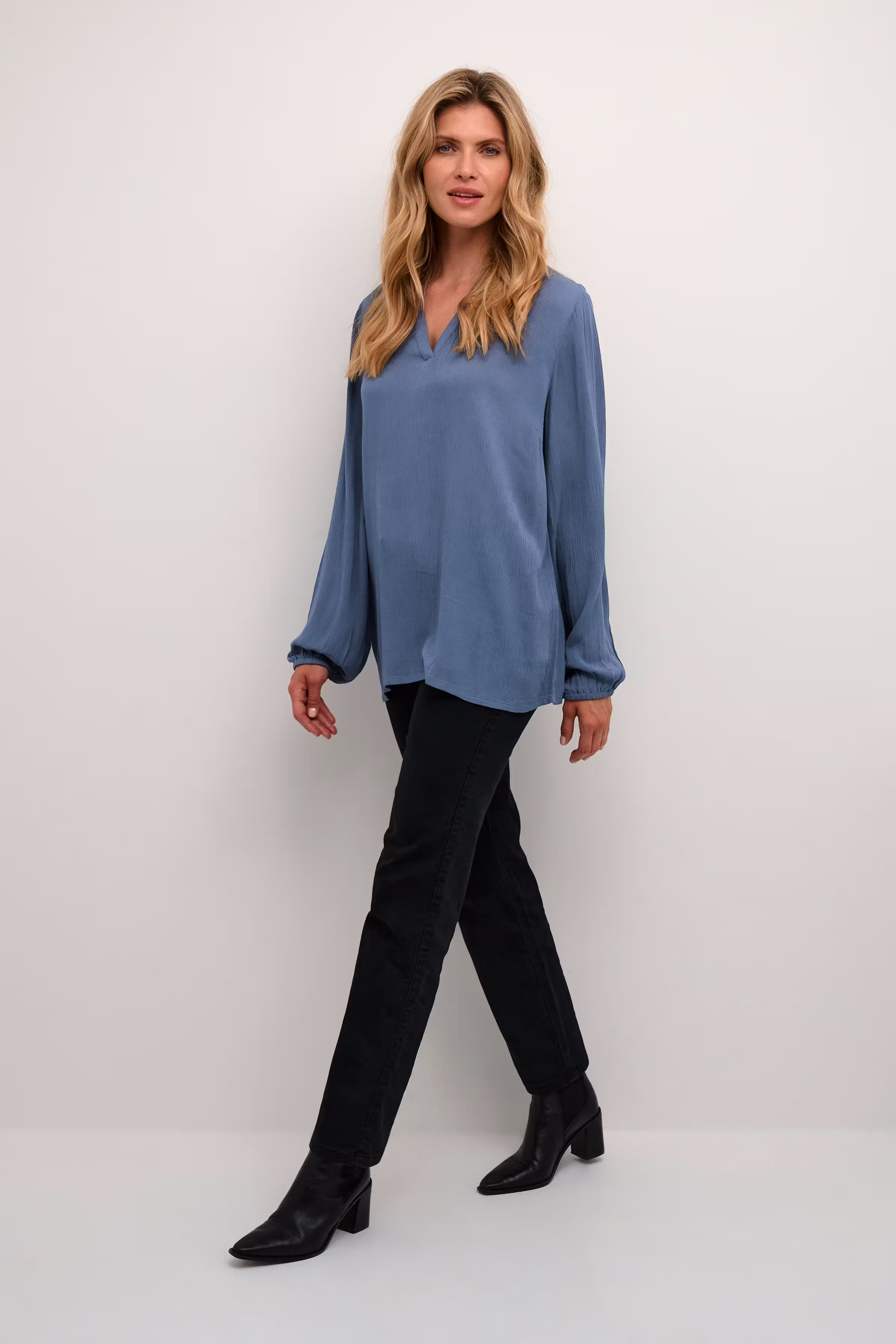 BPlouise Blus LOOKBOOK FRONT 10590633-193929B