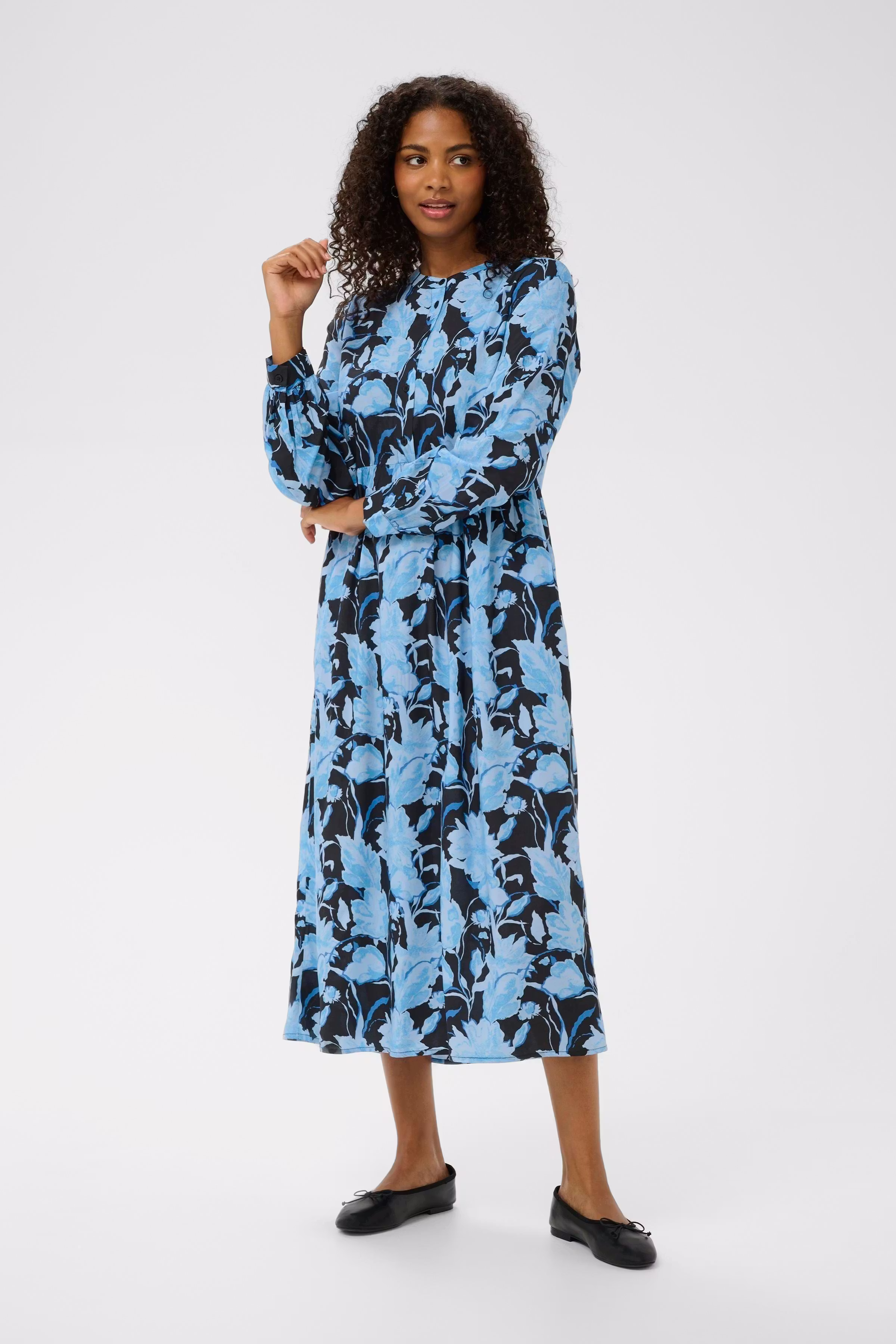 KAsasia Kleid LOOKBOOK BACK 10511180-108753