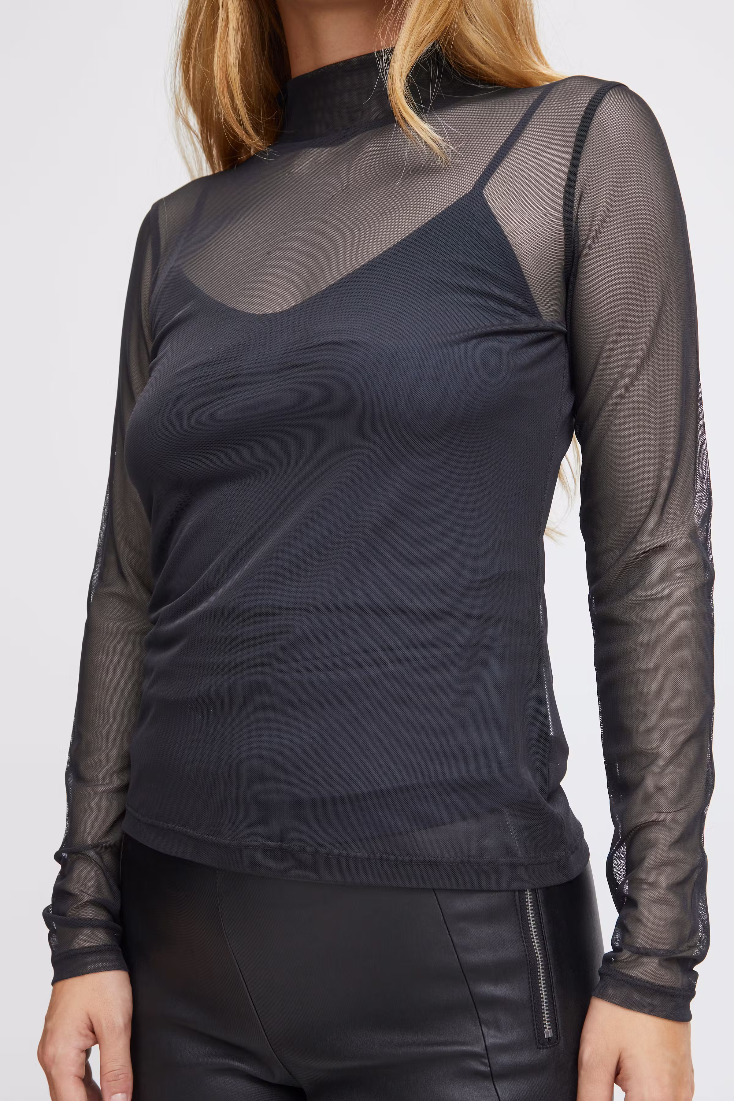 PZDANA T-shirt LOOKBOOK DETAIL 50206534-193911