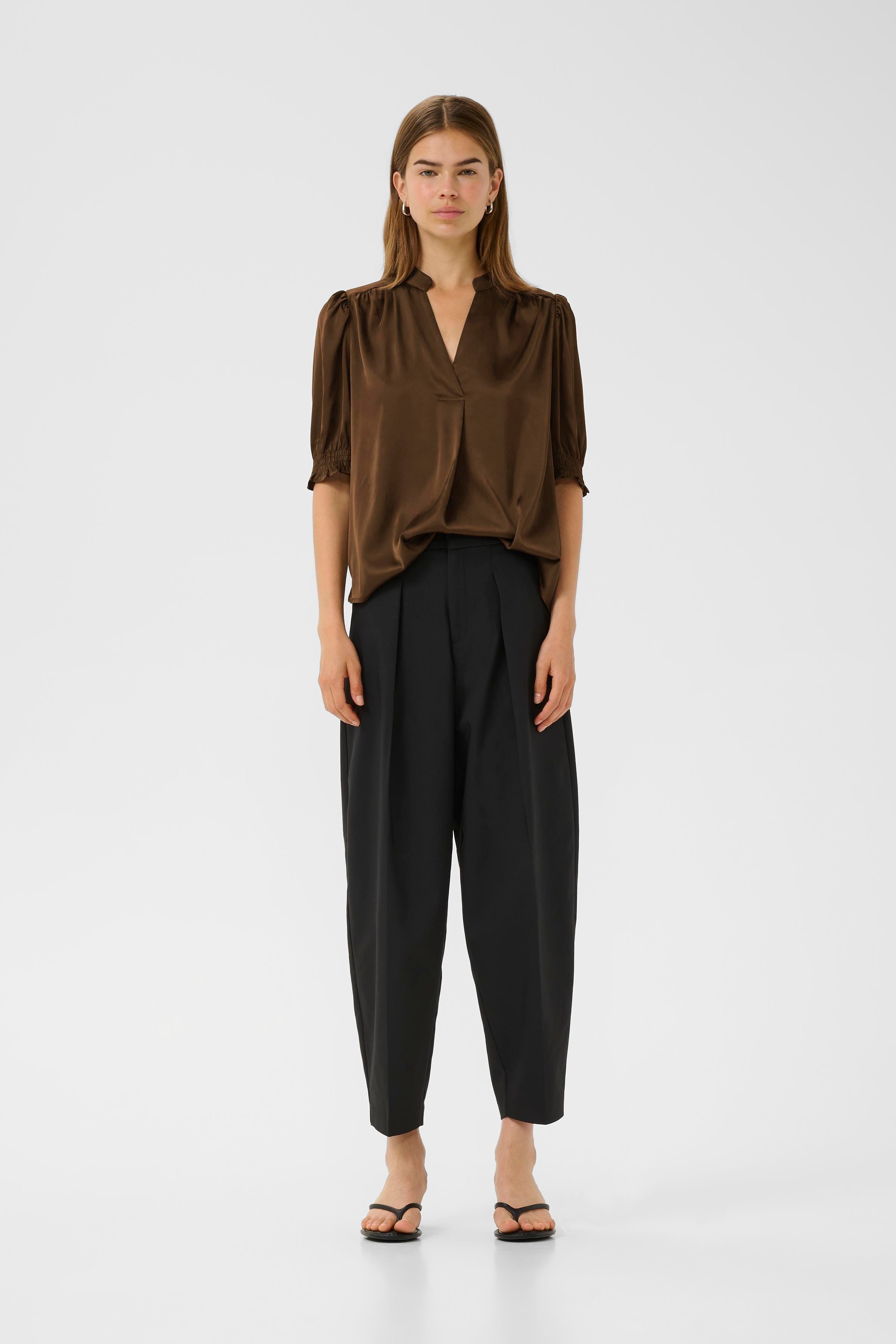 IdinaIW Blouse LOOKBOOK FRONT 30111037-191109