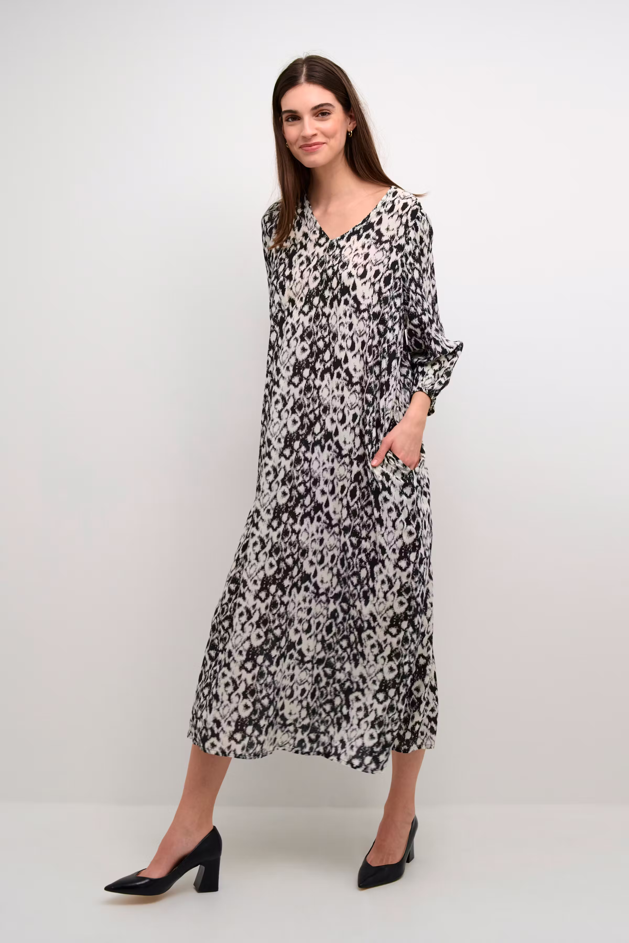 KAdagmar Kjole LOOKBOOK FRONT 10508846-106118