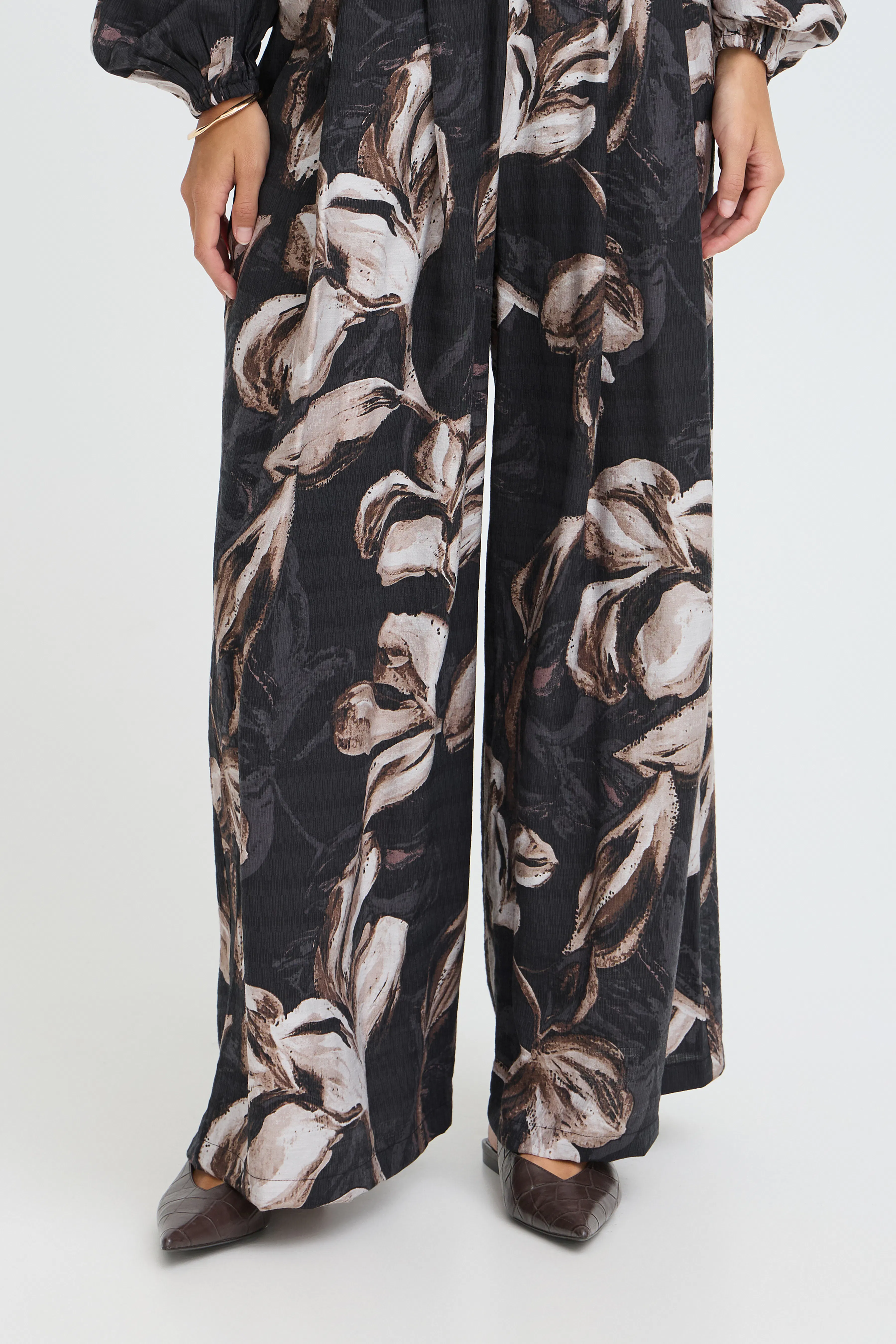 FRARIANA Byxor LOOKBOOK FRONT 20618454-900013980