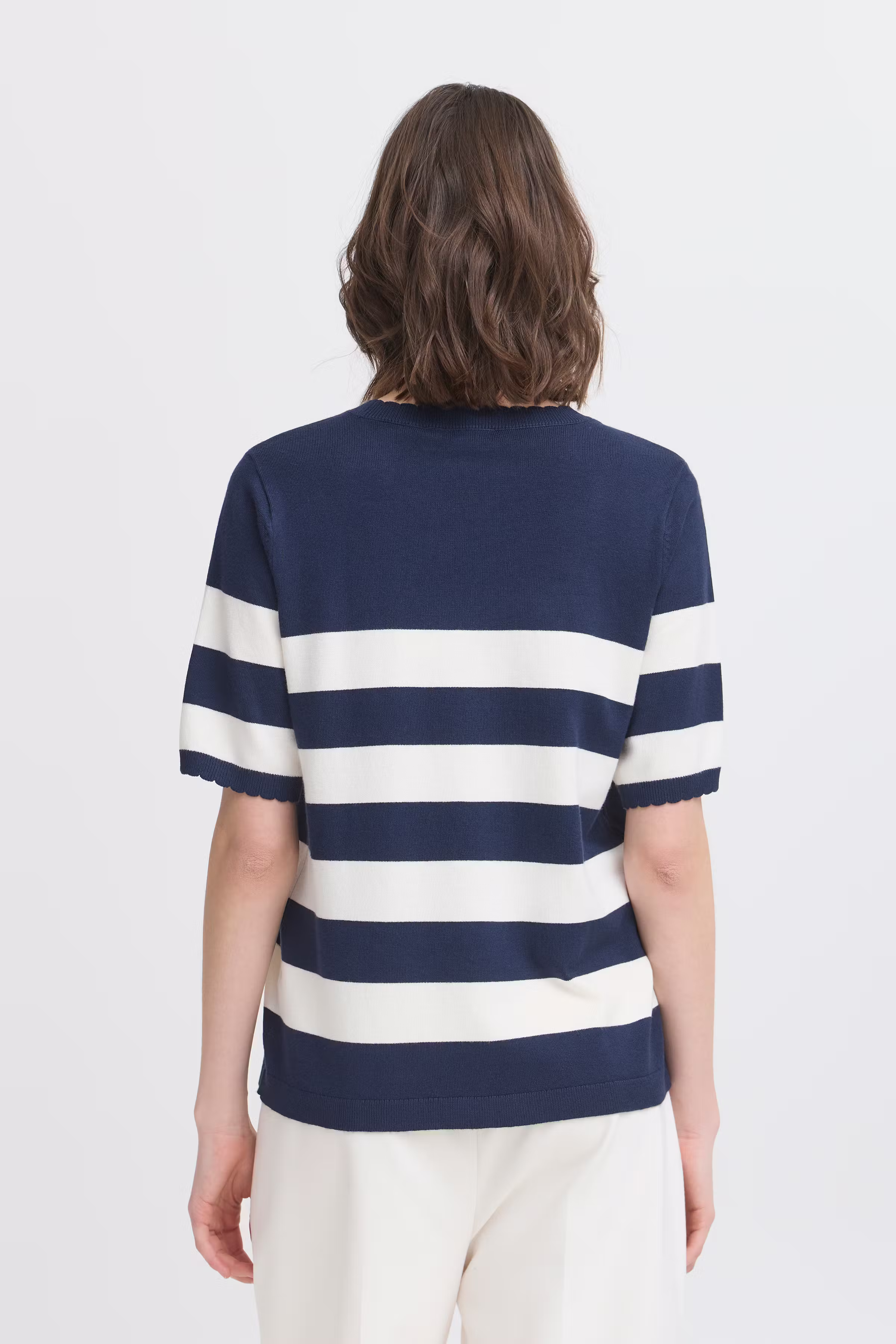 FRCONTRAST Pullover LOOKBOOK BACK 20616246-205436