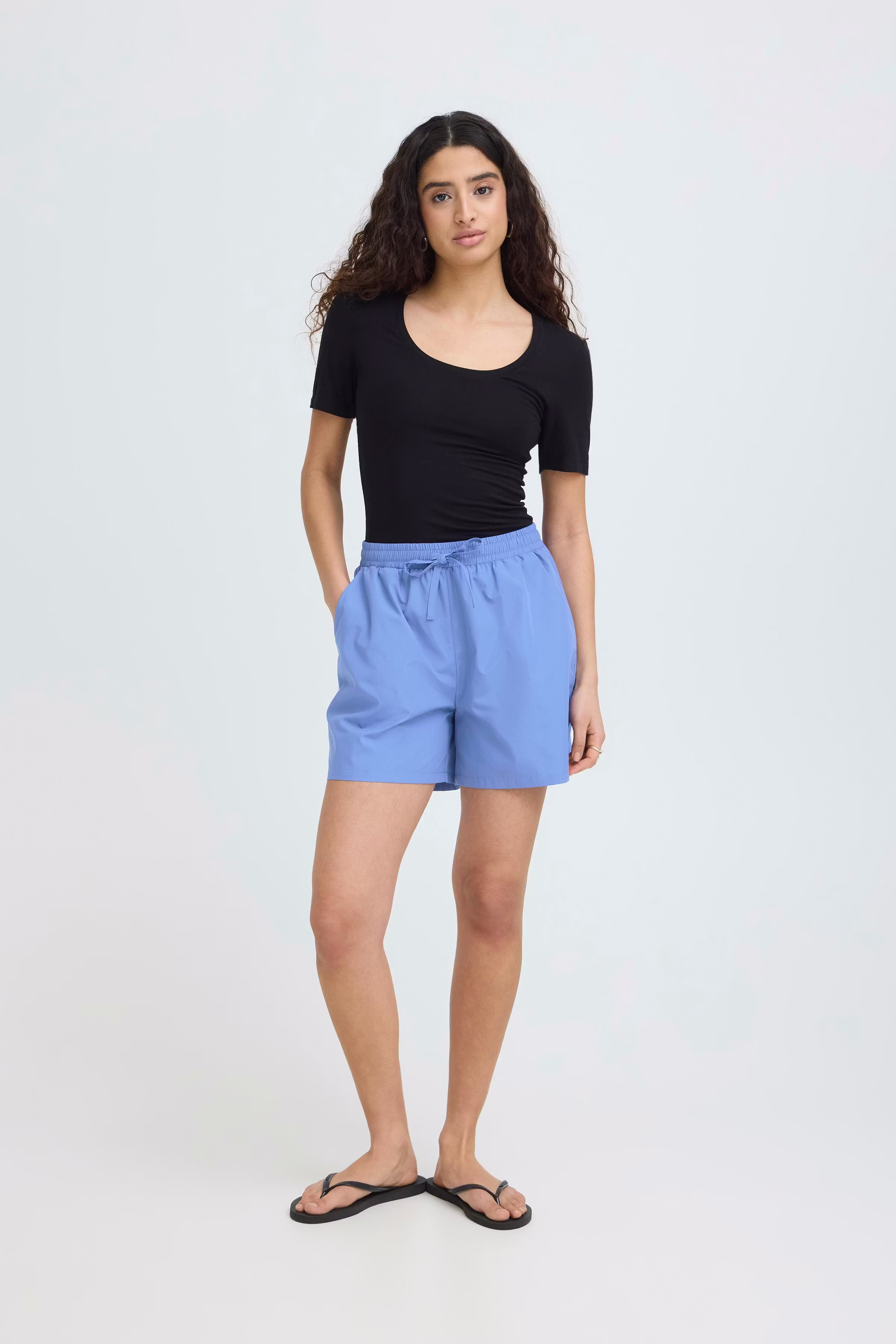 IHJALBA Shorts LOOKBOOK FRONT 20125926-183935