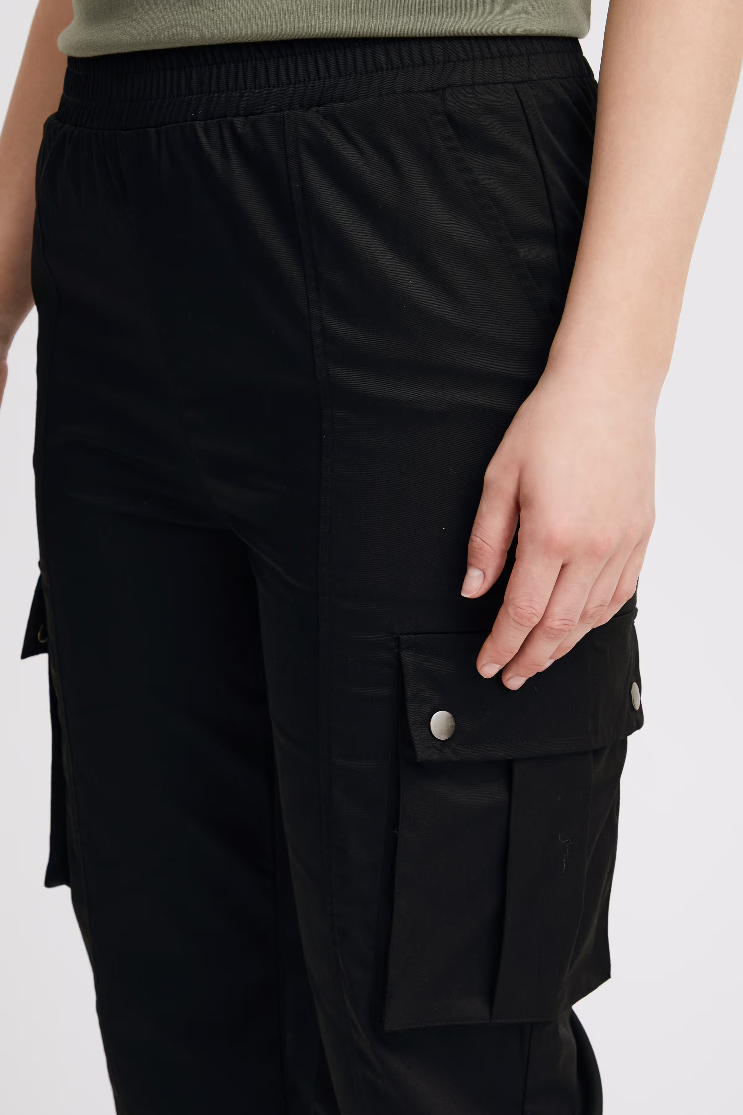 FXCOVINA Hose LOOKBOOK DETAIL 20613131-200113