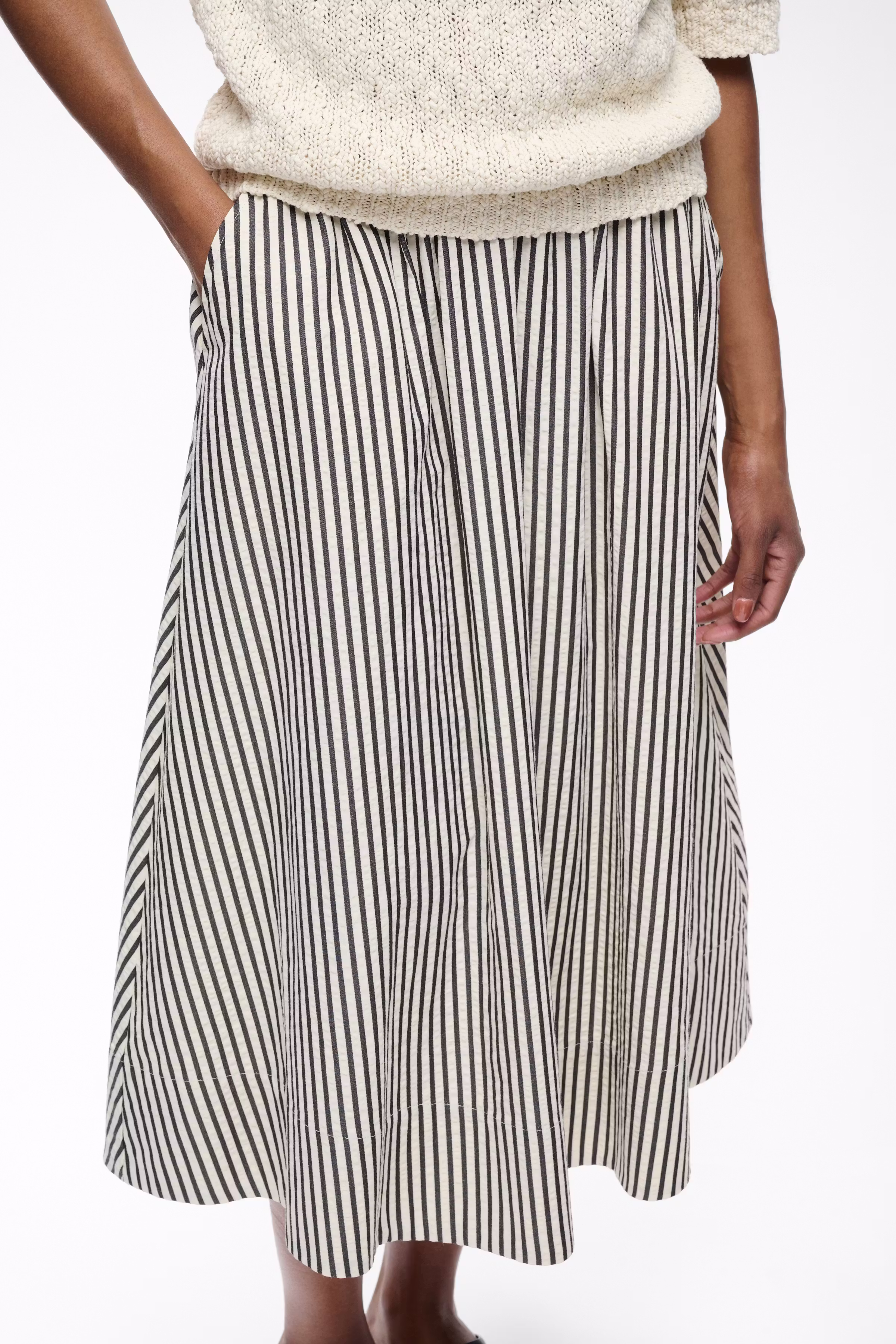 GARBOIW Skirt LOOKBOOK DETAIL 30112625-900009166