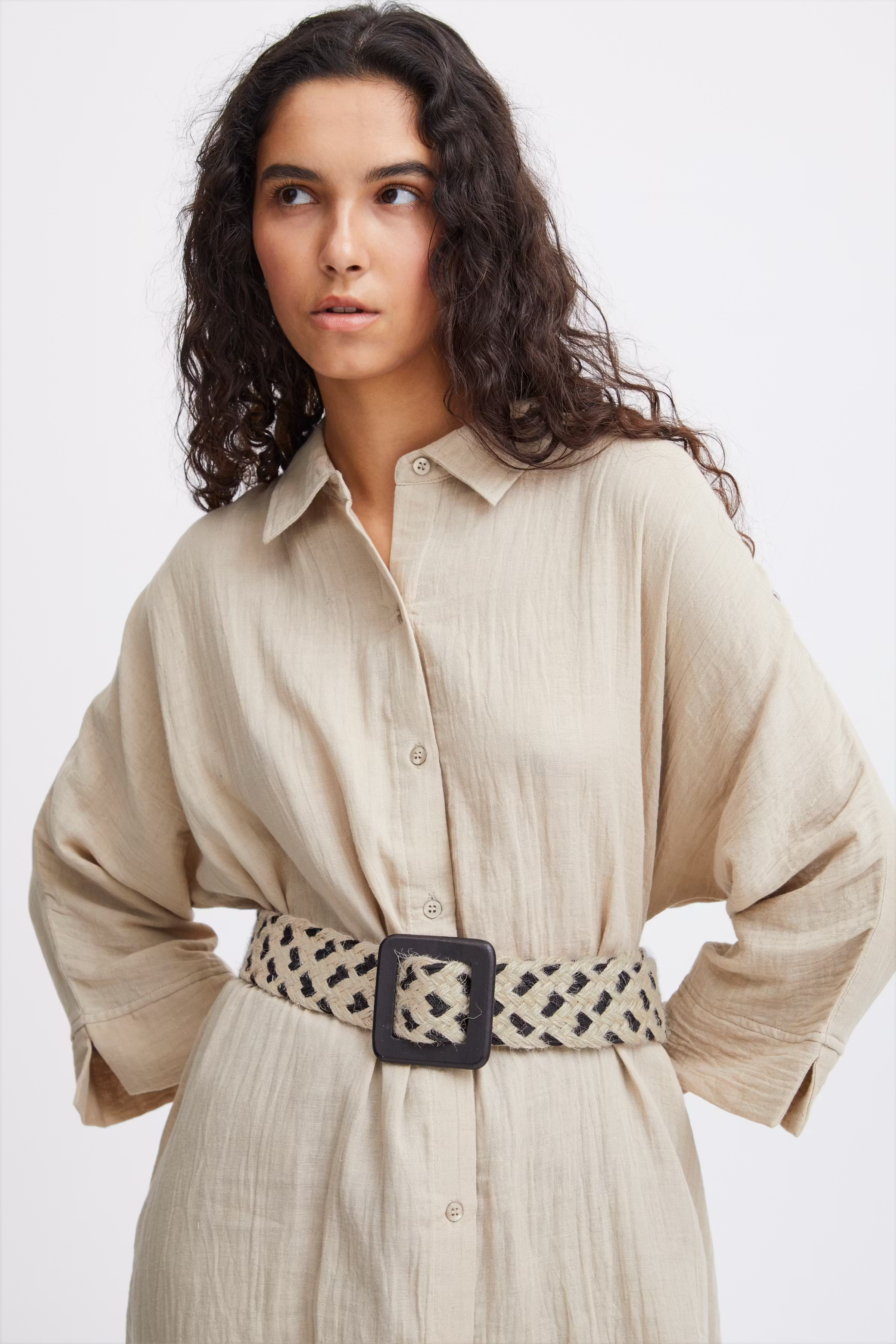 IANAUJA Riem LOOKBOOK FRONT 20120996-151308