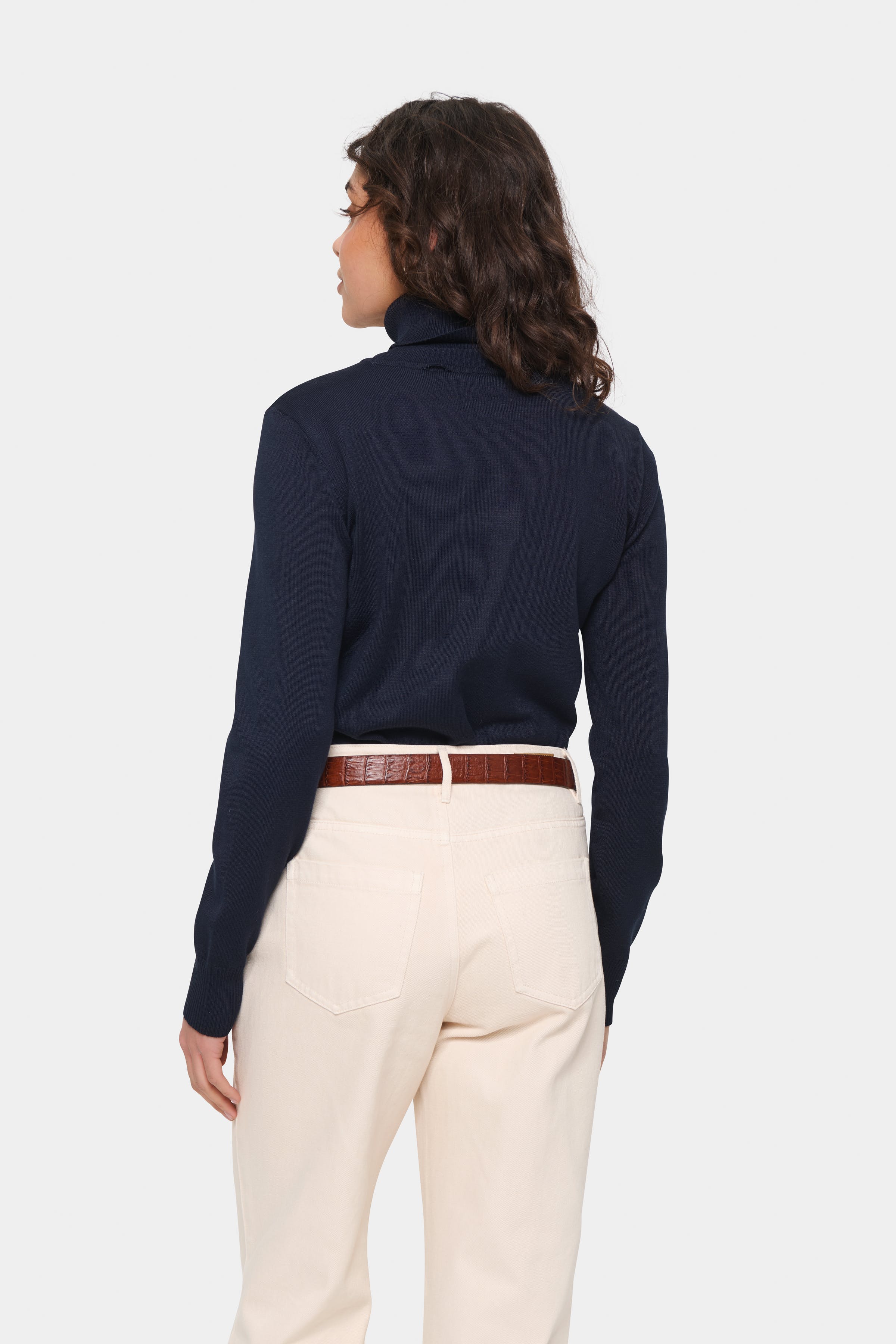 MilaSZ Rollneck Pullover
 LOOKBOOK BACK 30500018-193924