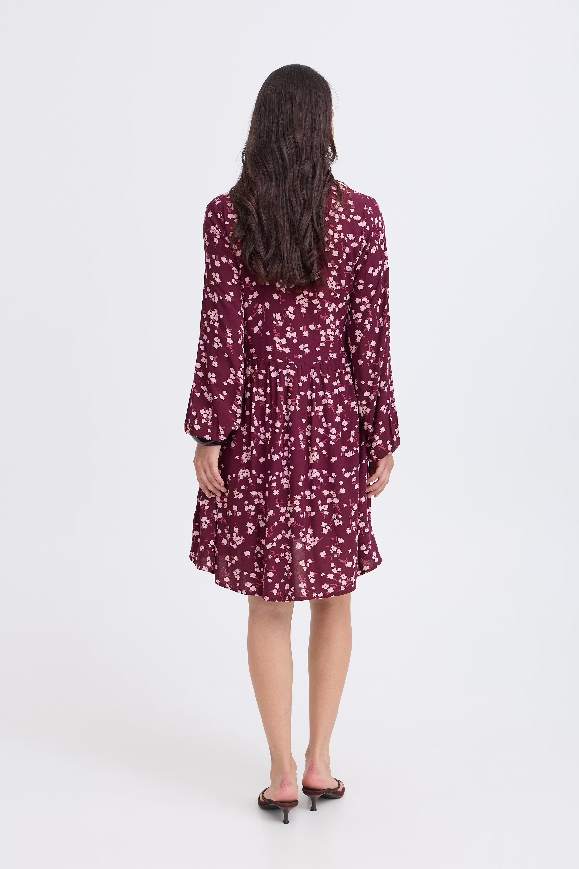 BYJOSA Kjole LOOKBOOK BACK 20813509-205399