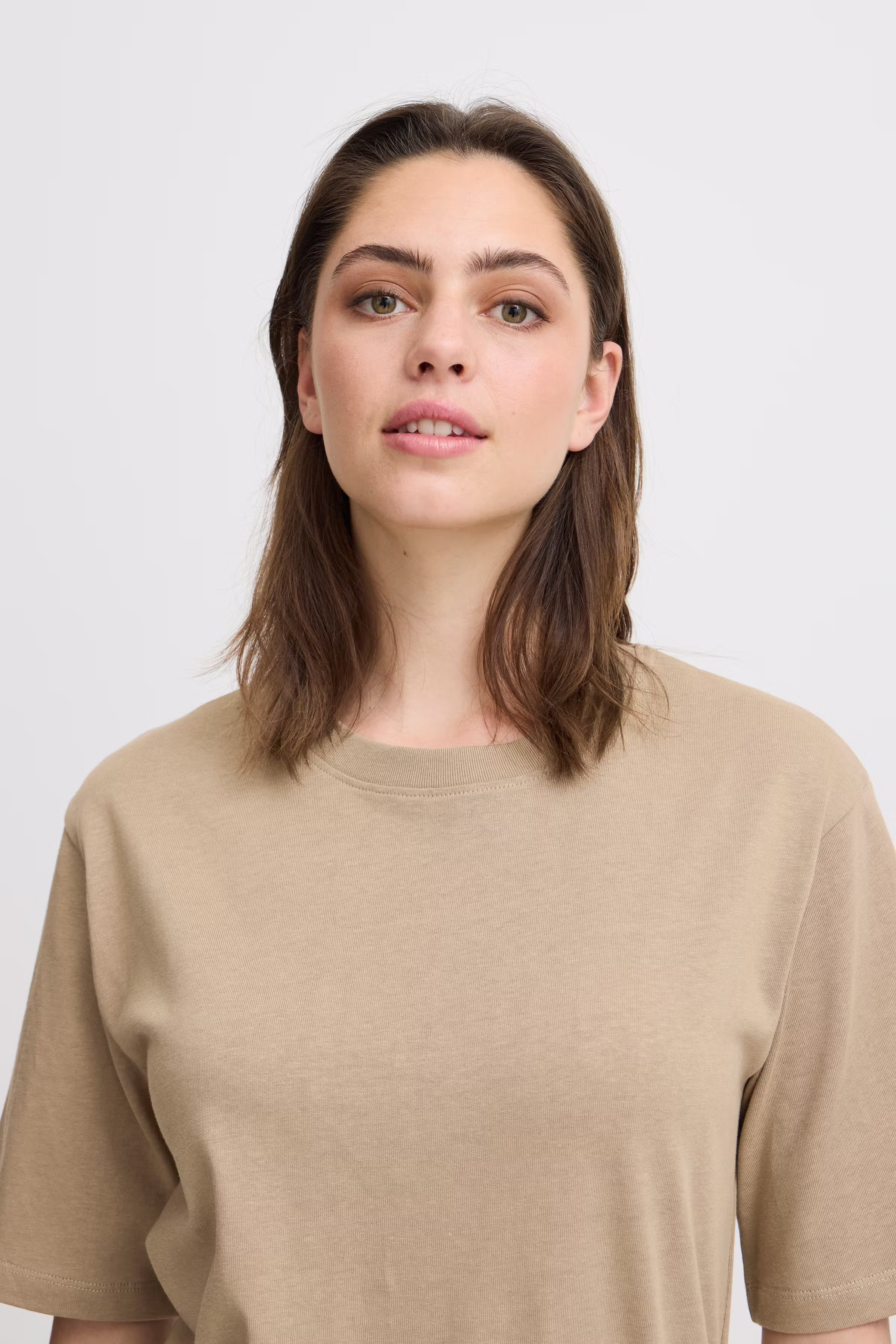 BYTROLLO T-shirt LOOKBOOK DETAIL 20814444-171105