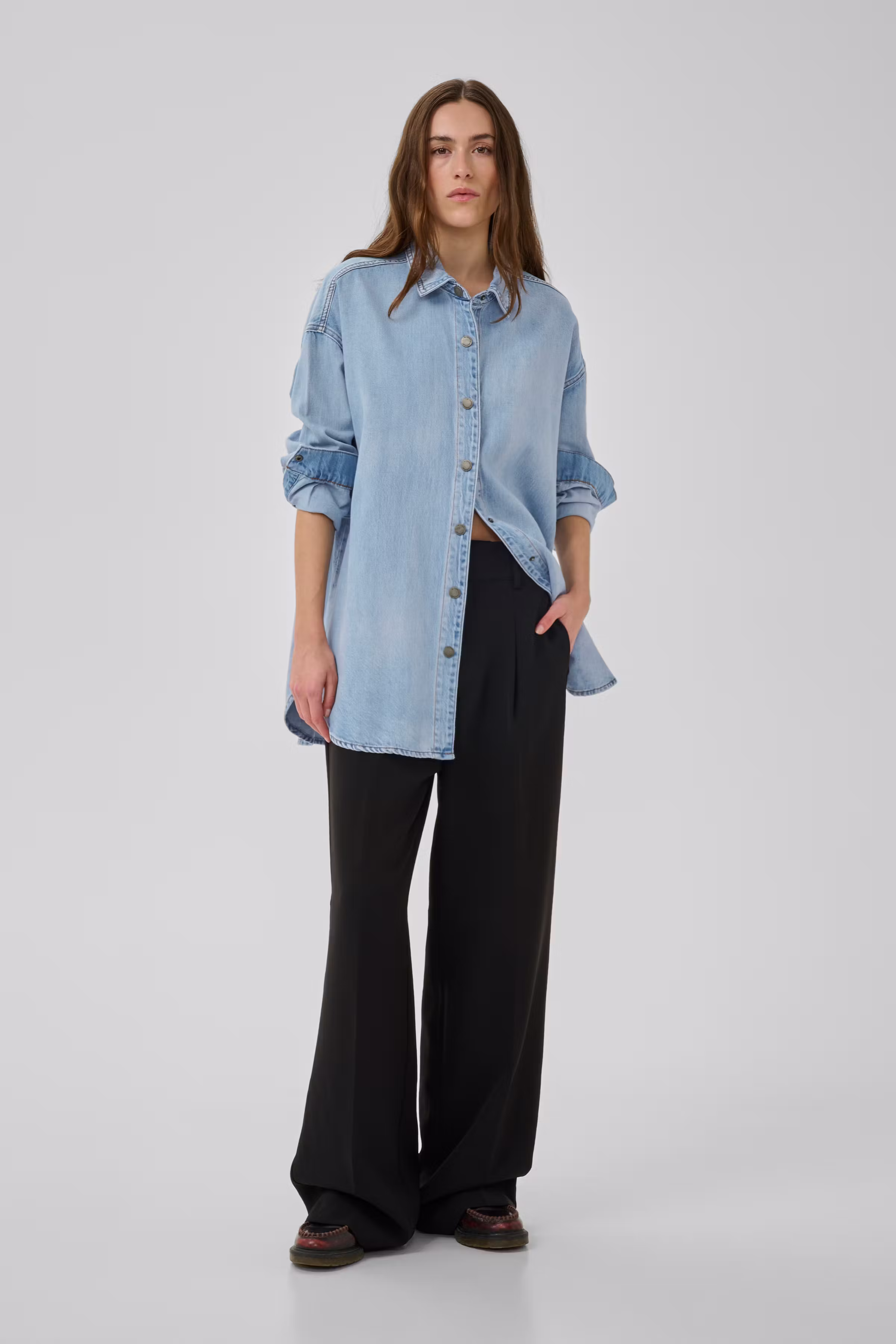 HilmaMW Denim overhemd LOOKBOOK FRONT 10705096-100045