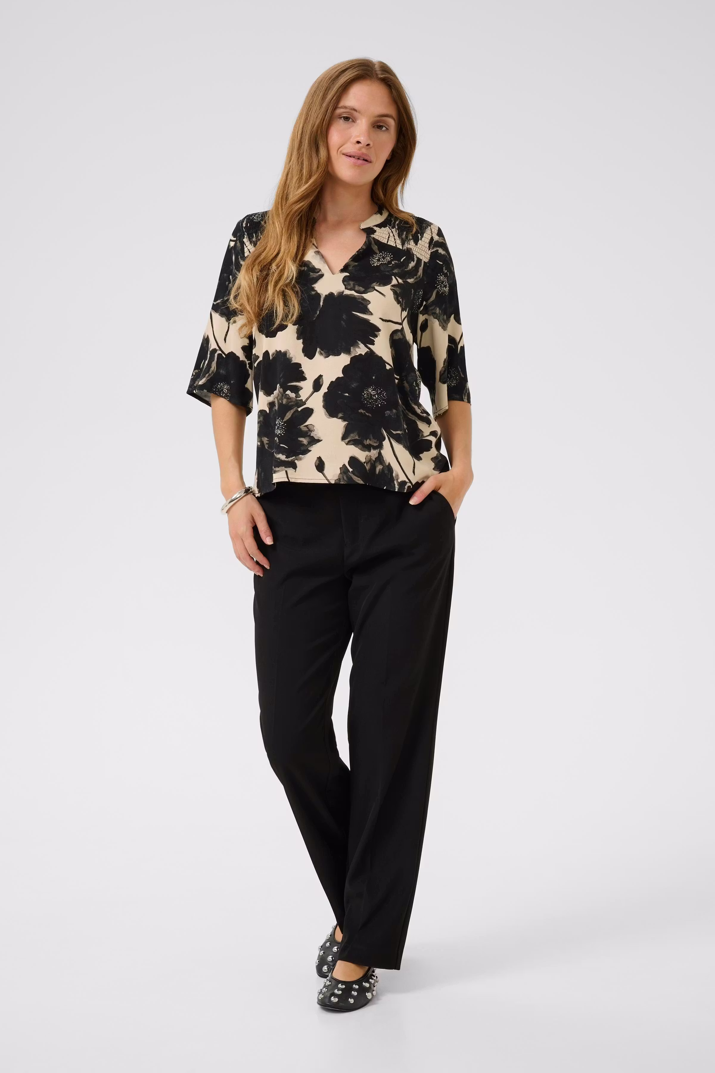 CUrachel Bluse LOOKBOOK FRONT 50112380-108570