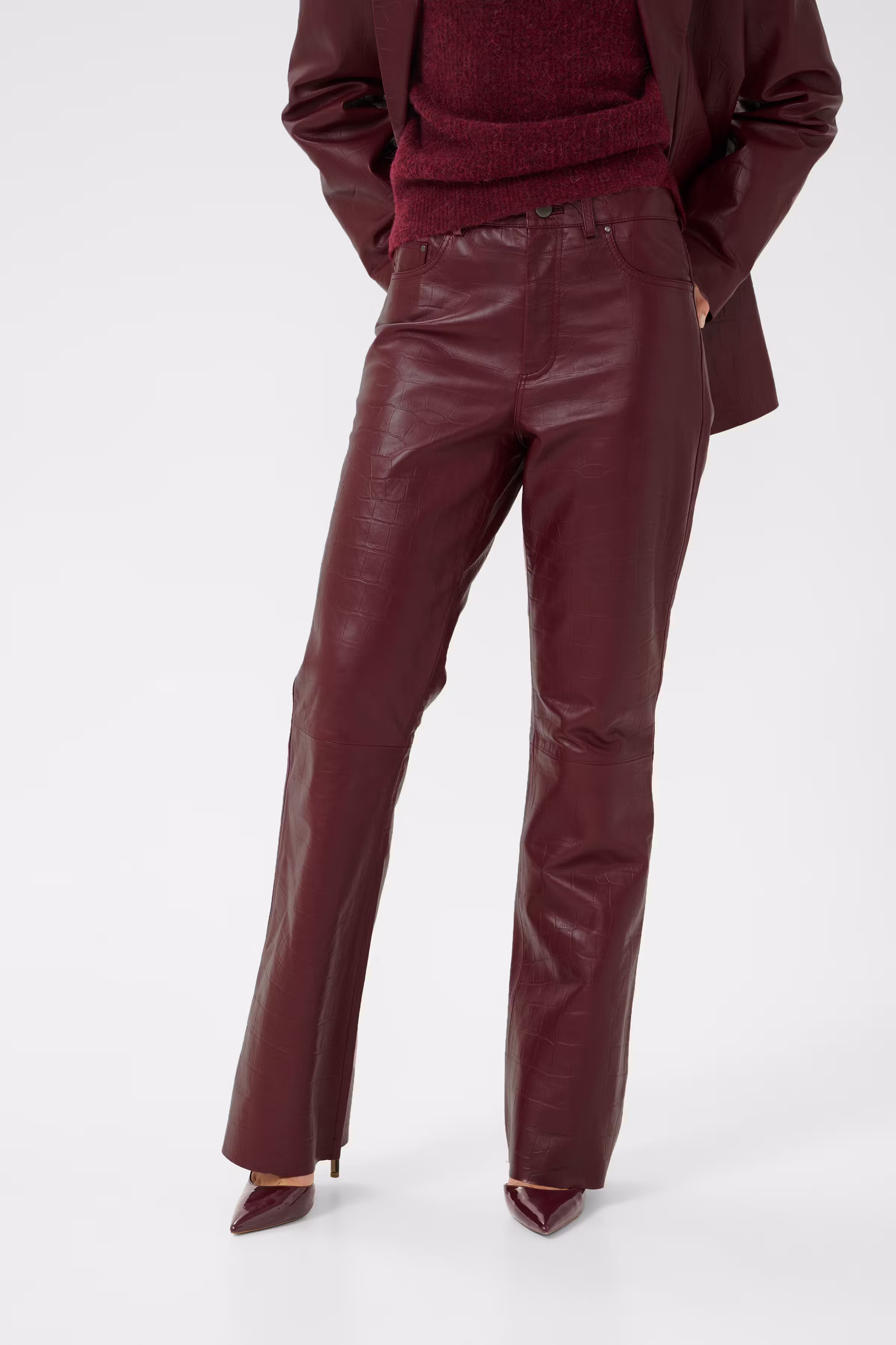 EmiolaGZ Leather pants LOOKBOOK FRONT 10909798-106643