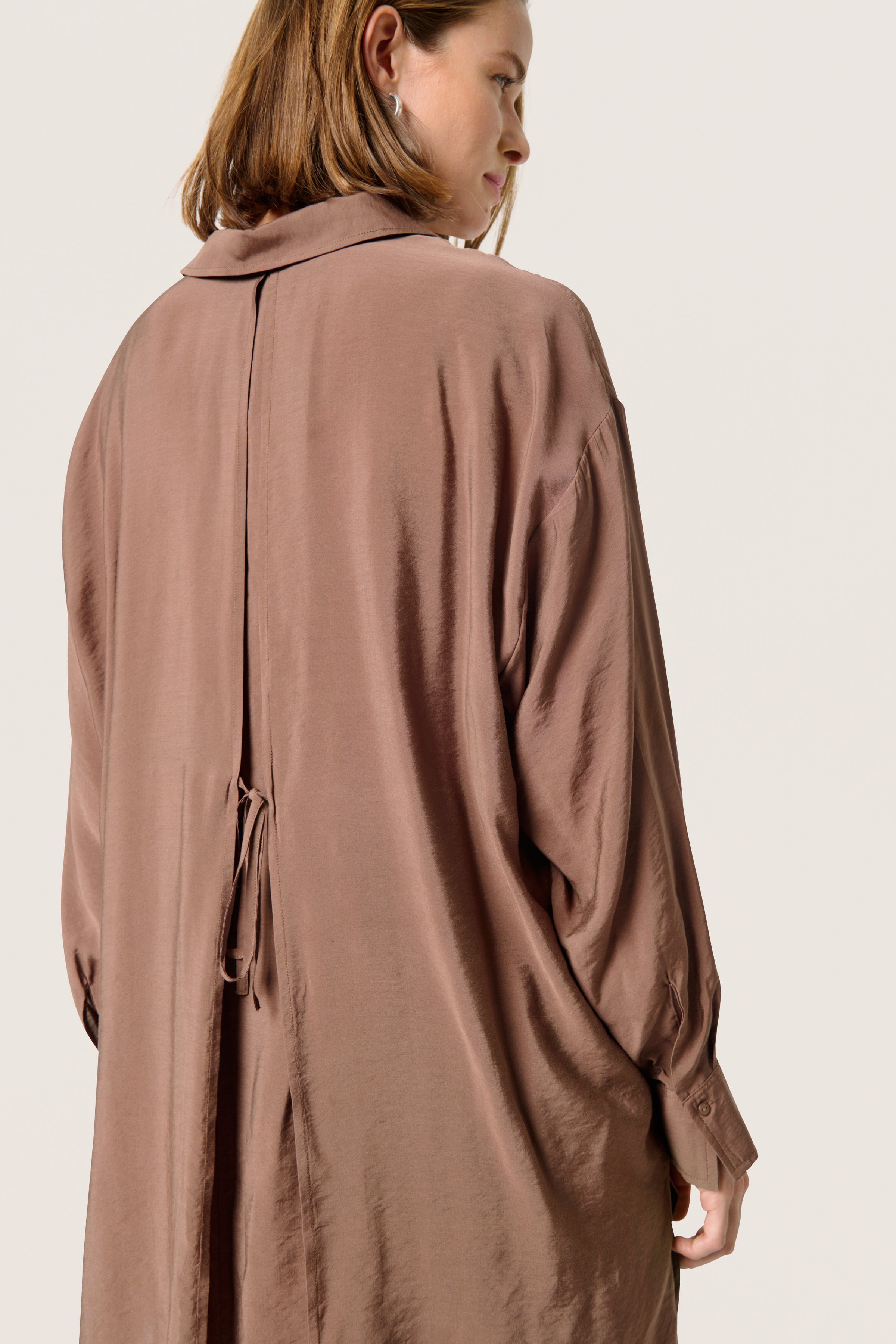 SLLeodora Shirt LOOKBOOK DETAIL 30407936-181307