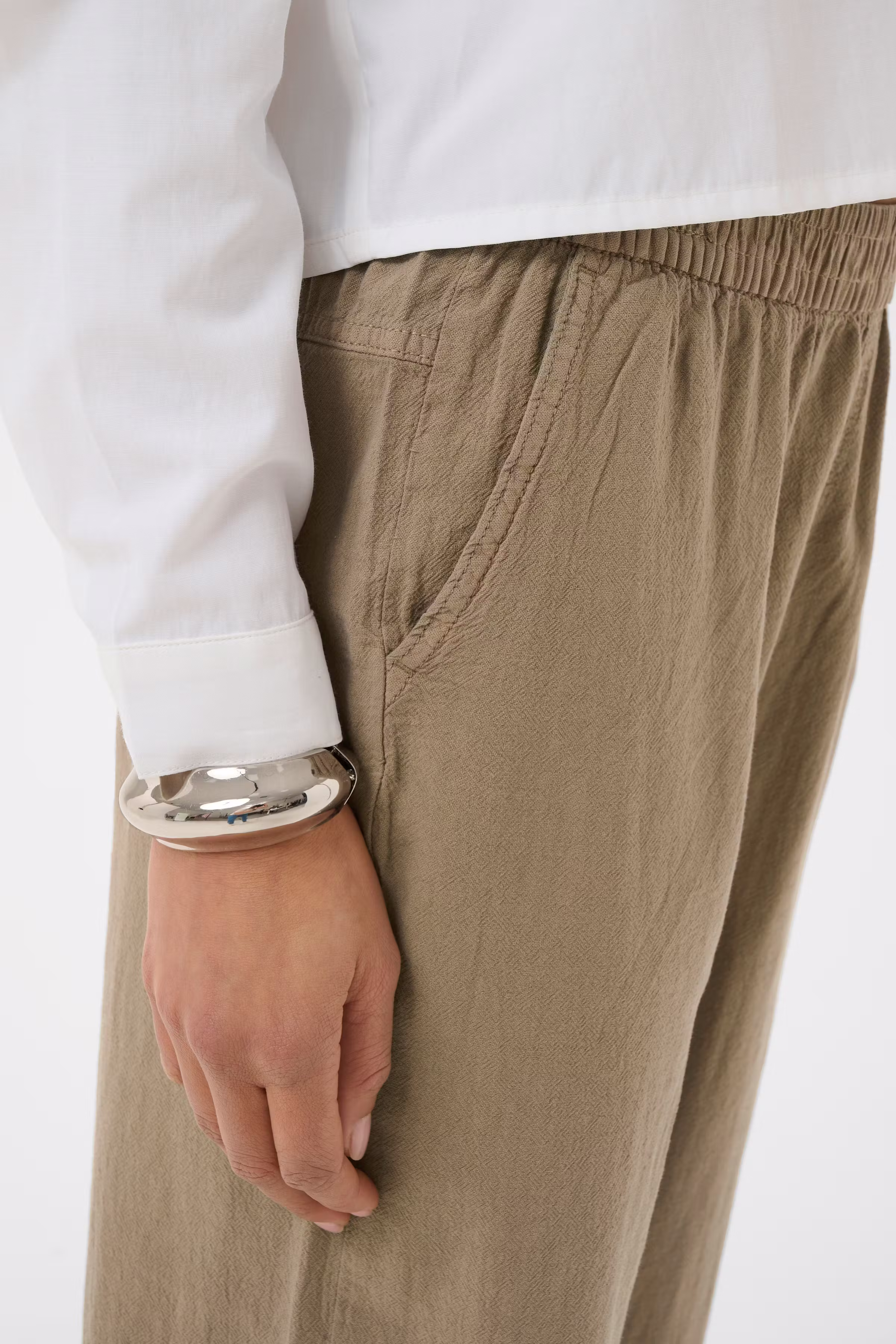 KAnaya Trousers LOOKBOOK DETAIL 10507418-181110