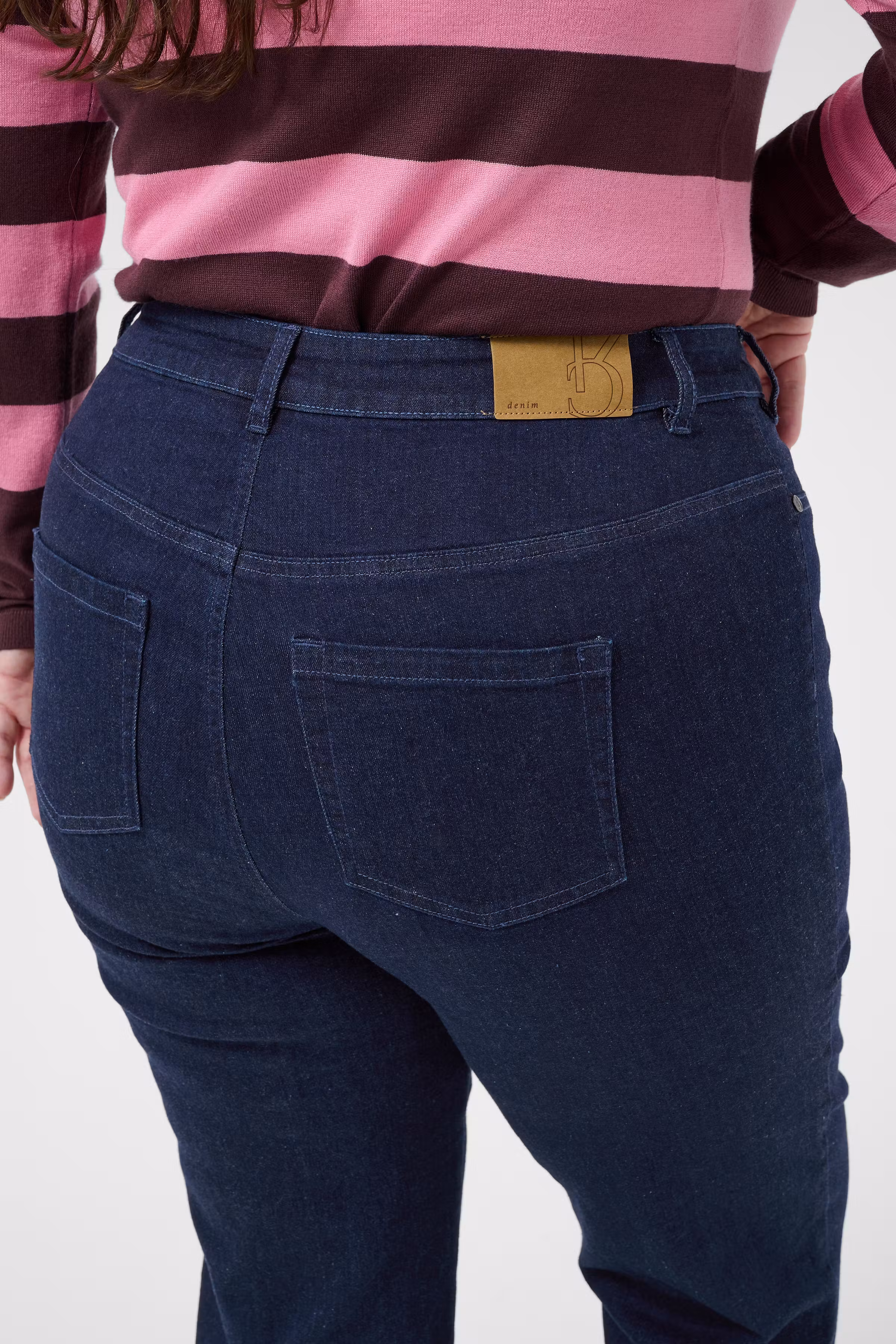 KClaurina Jeans LOOKBOOK DETAIL 10584333-1000130