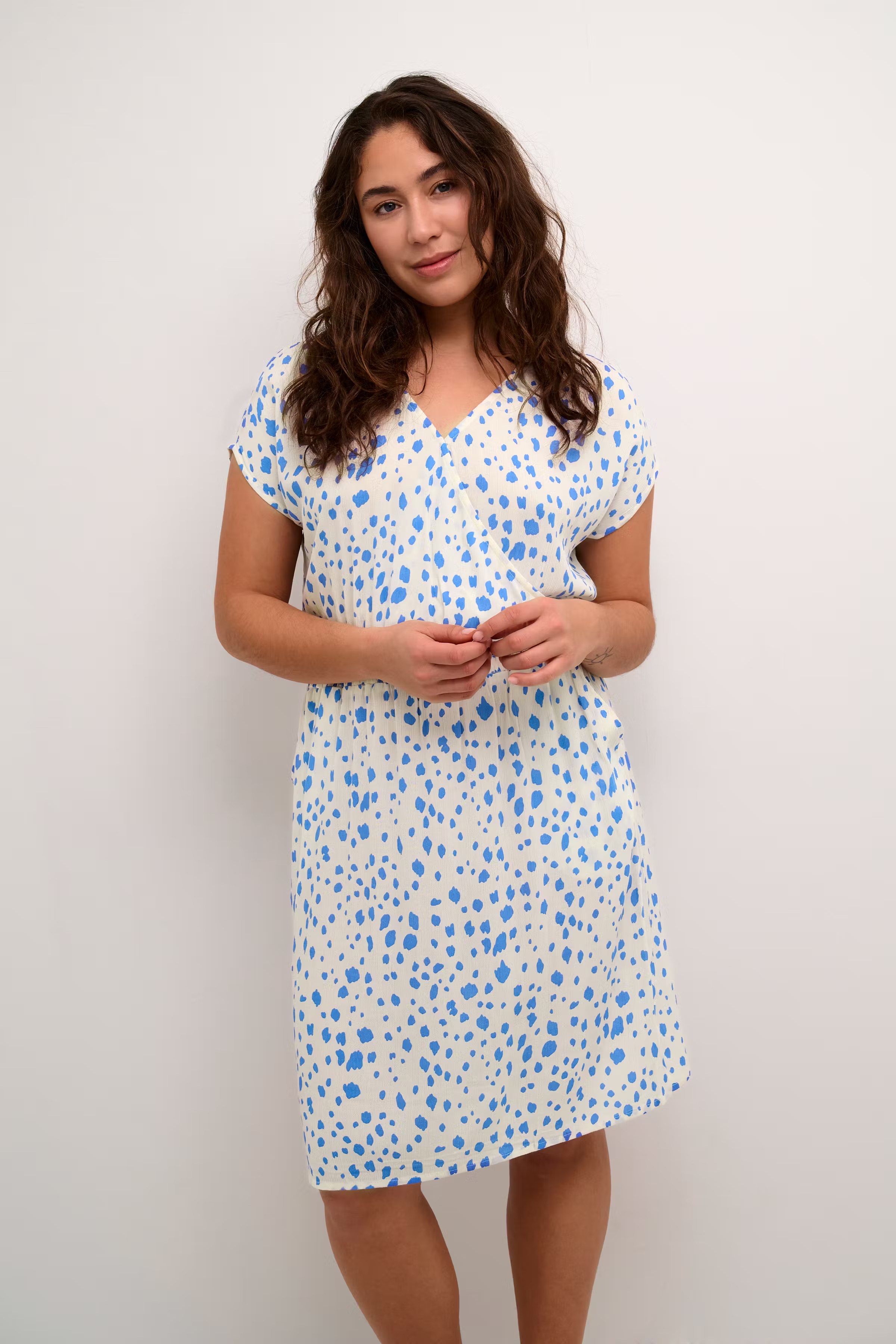 KAjenn Kjole LOOKBOOK FRONT 10507269-106366