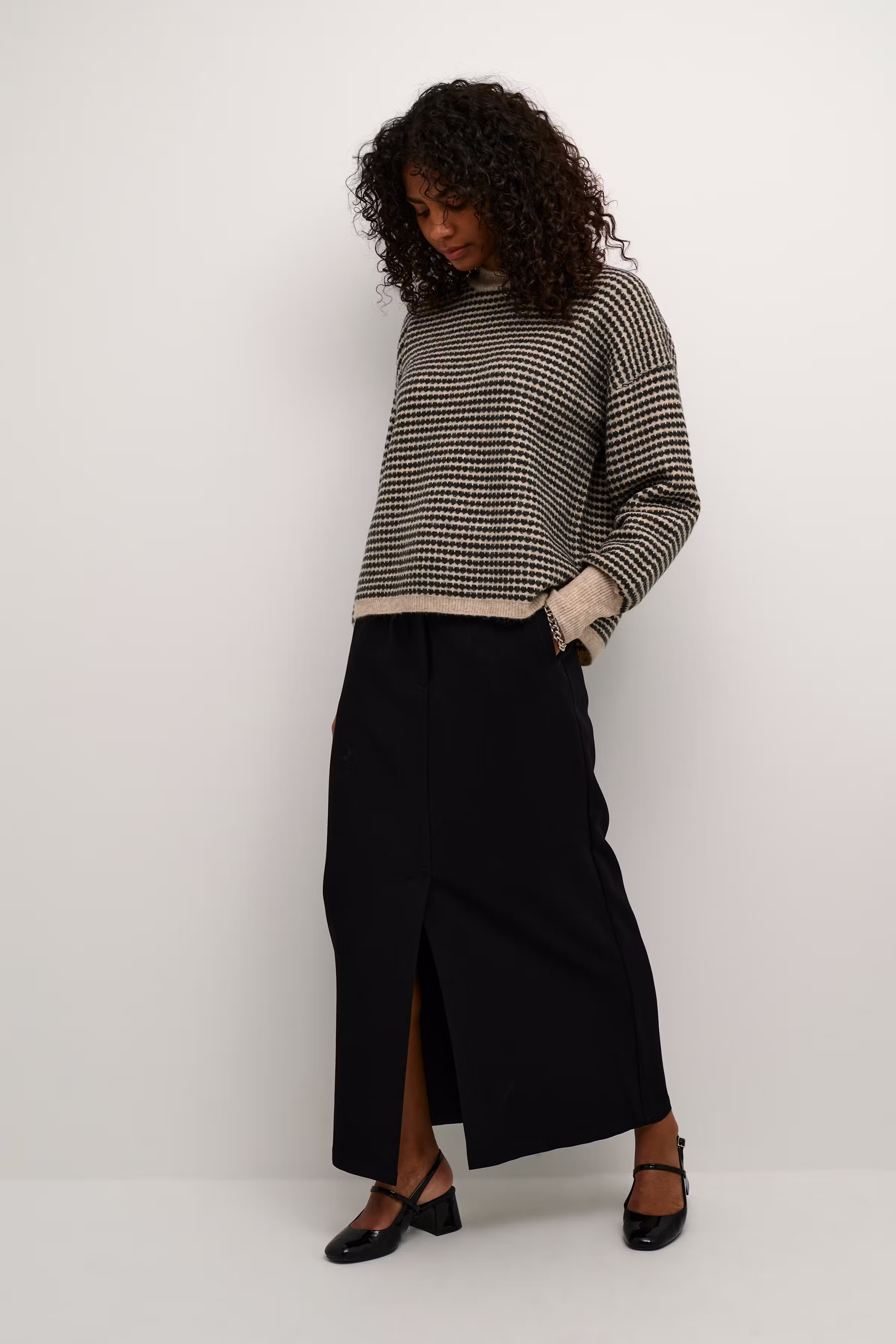 KAhella Kjol LOOKBOOK FRONT 10508967-100121
