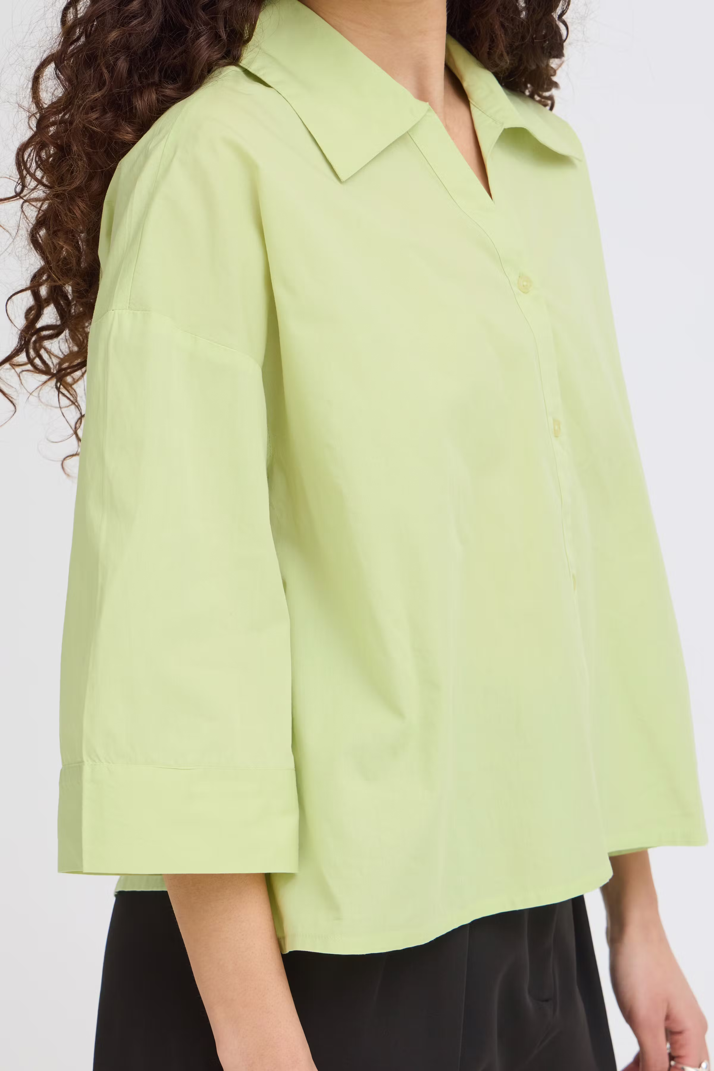 IHLUANNE Skjorte LOOKBOOK DETAIL 20125638-130317