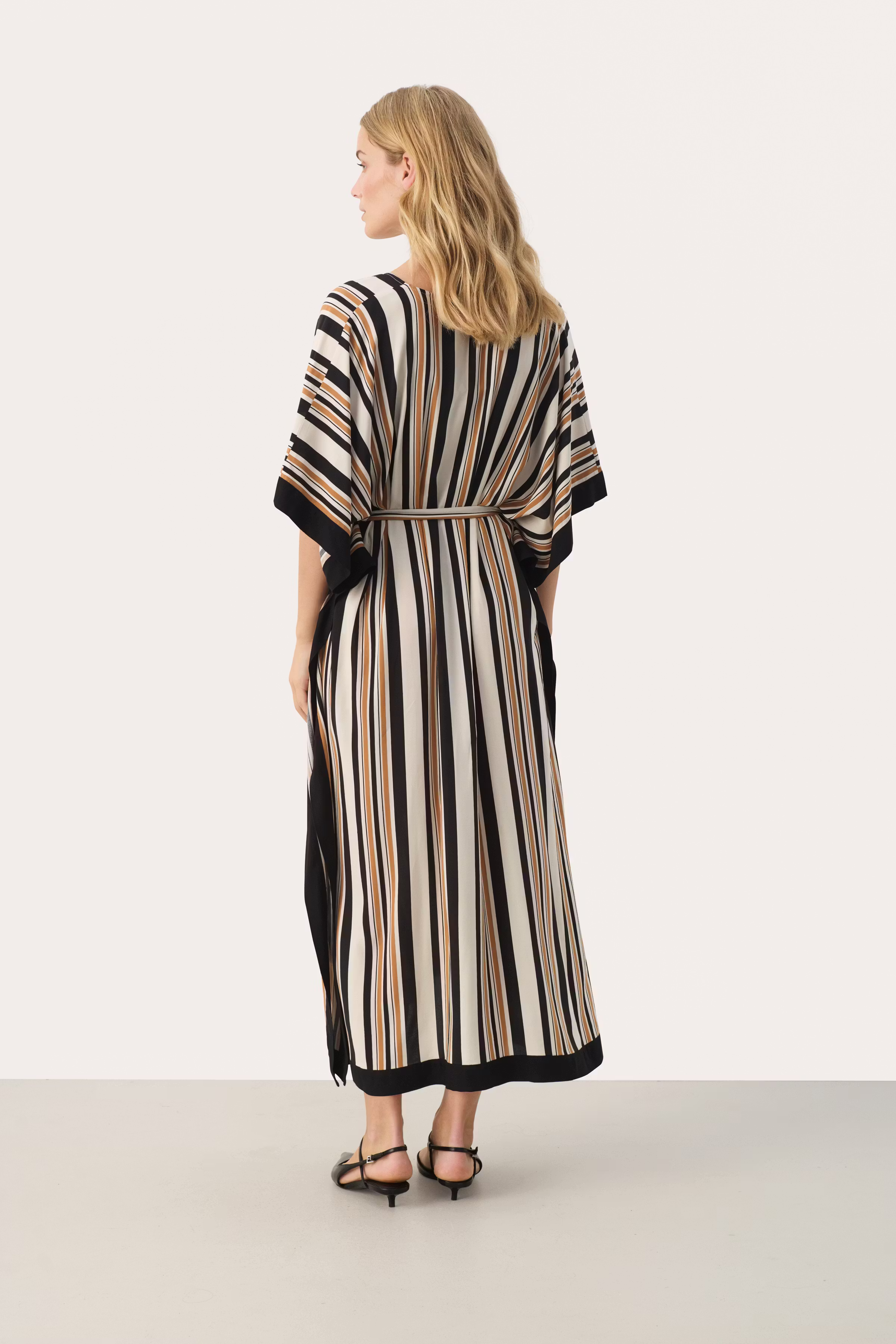 JavannaPW Kleid LOOKBOOK BACK 30308774-303080