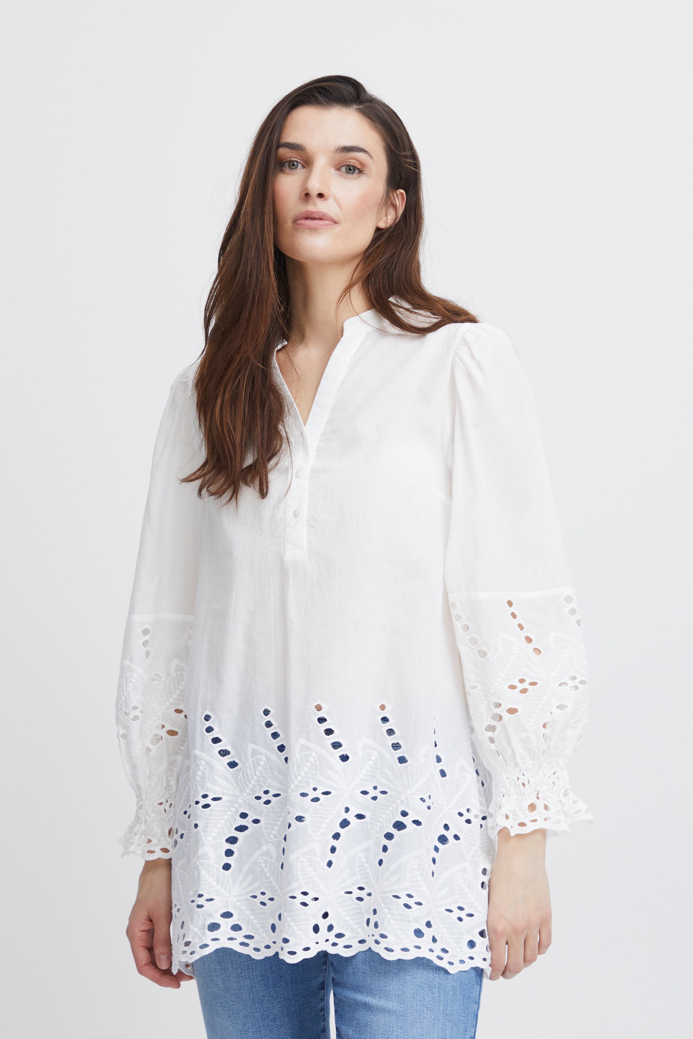 PZKARLA Bluse LOOKBOOK FRONT 50207839-114201