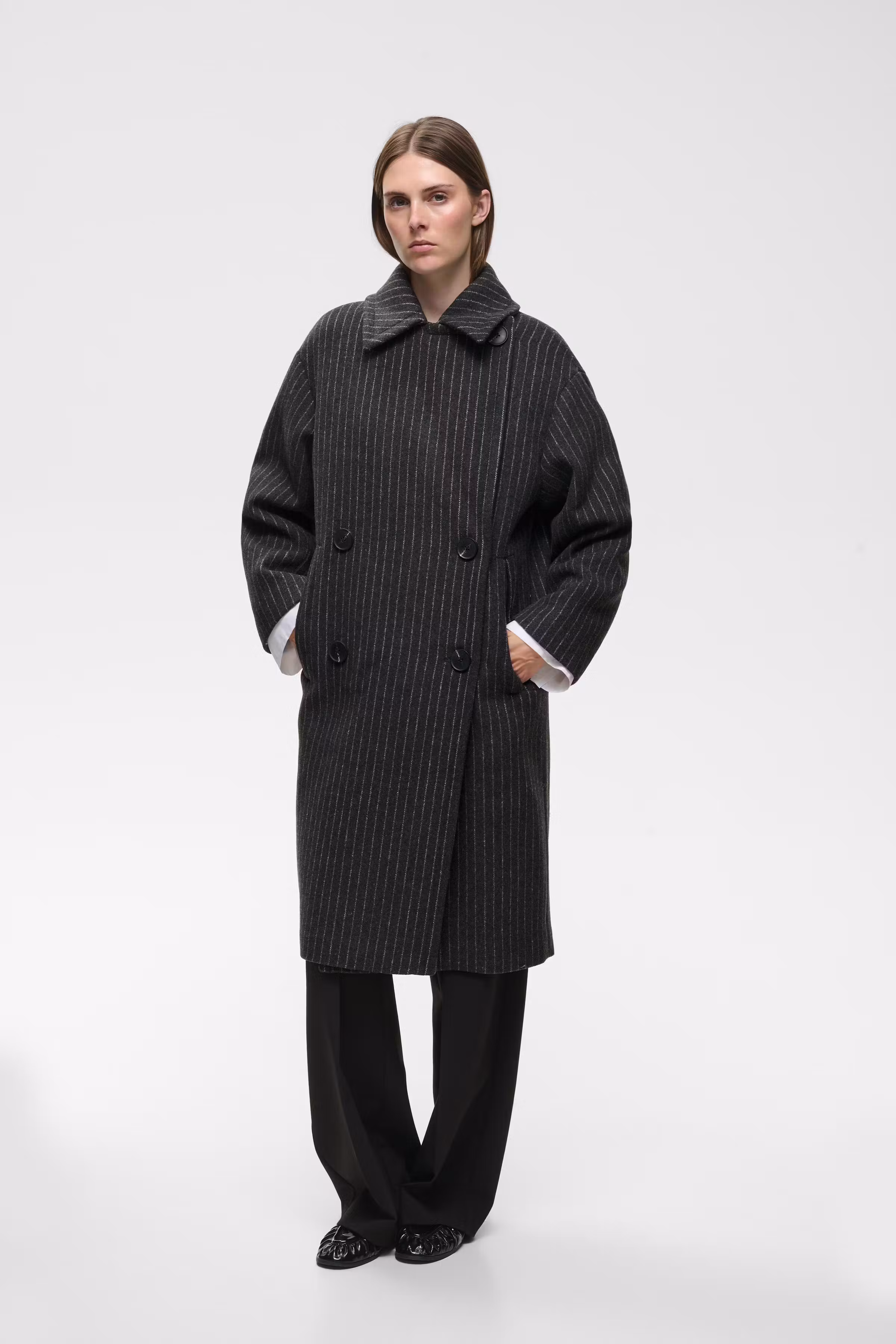 ZORAHIW Coat LOOKBOOK FRONT 30112651-900009177