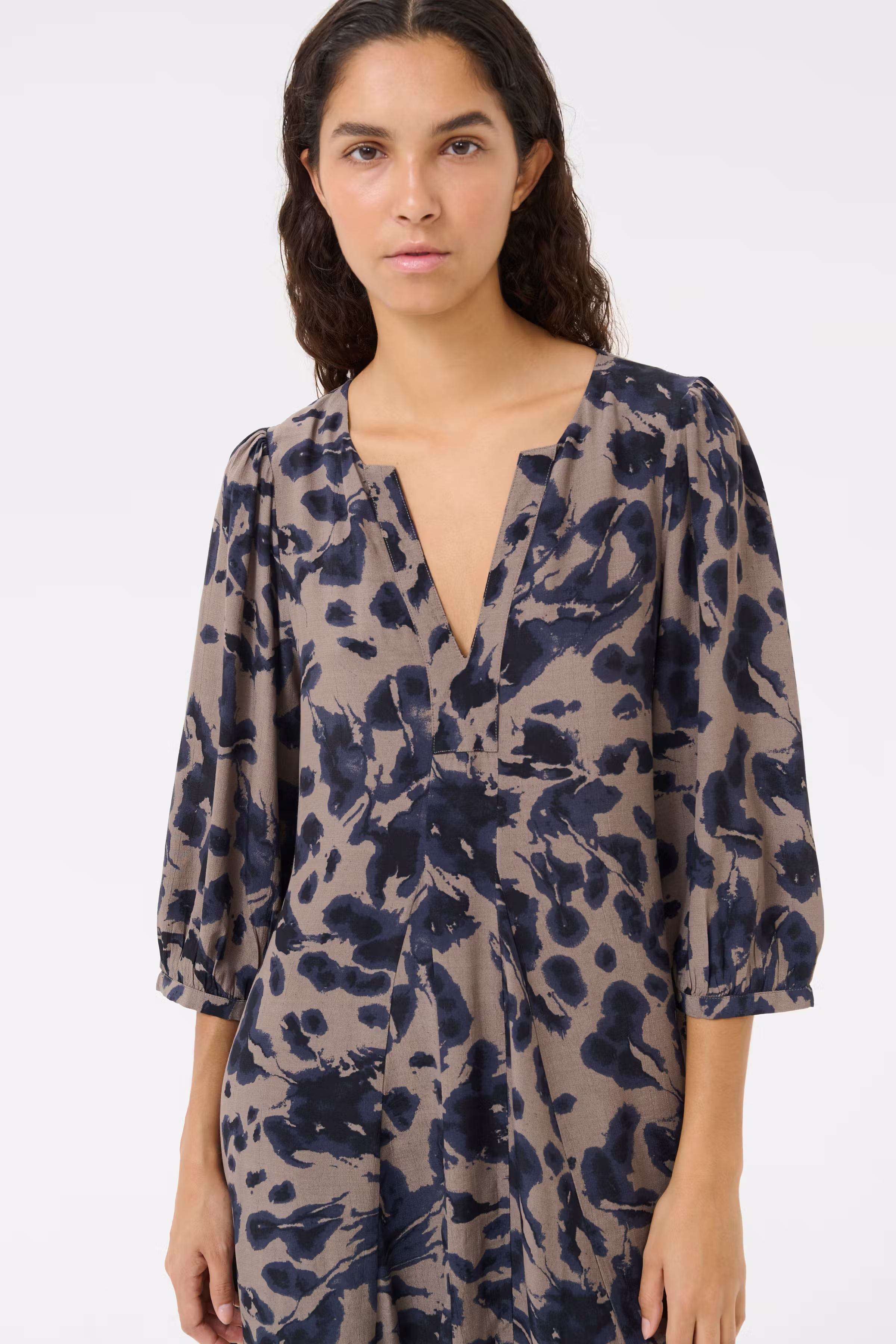 KBAshley Dress LOOKBOOK FRONT 10105531-107953