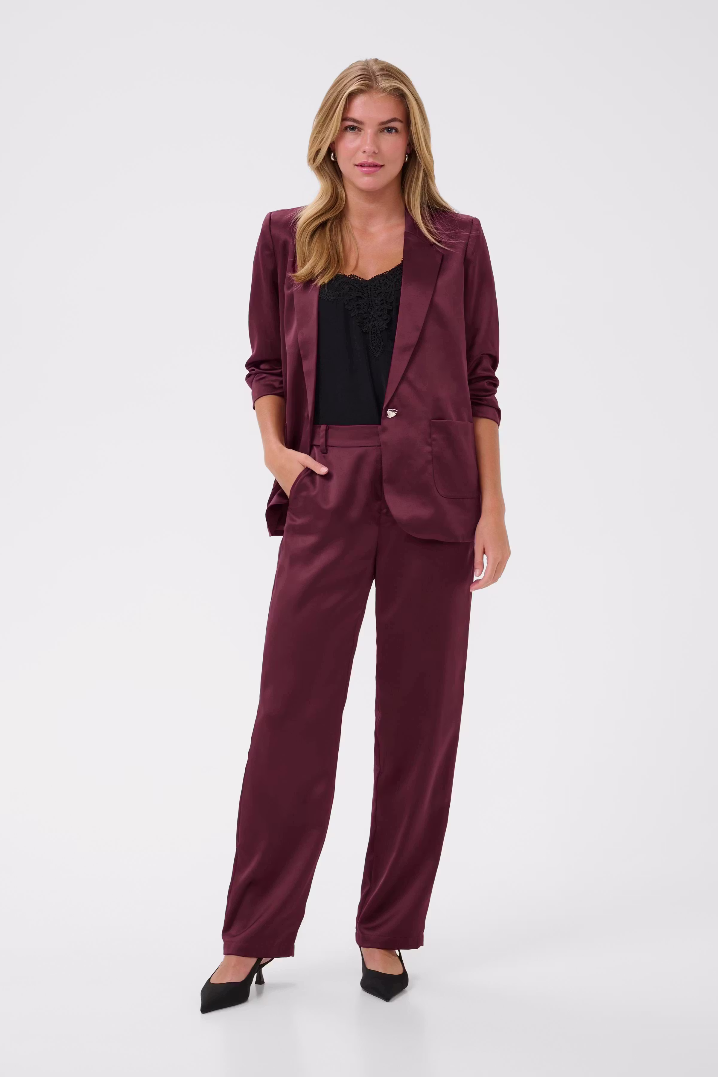 CRCocamia Blazer LOOKBOOK FRONT 10614365-191522