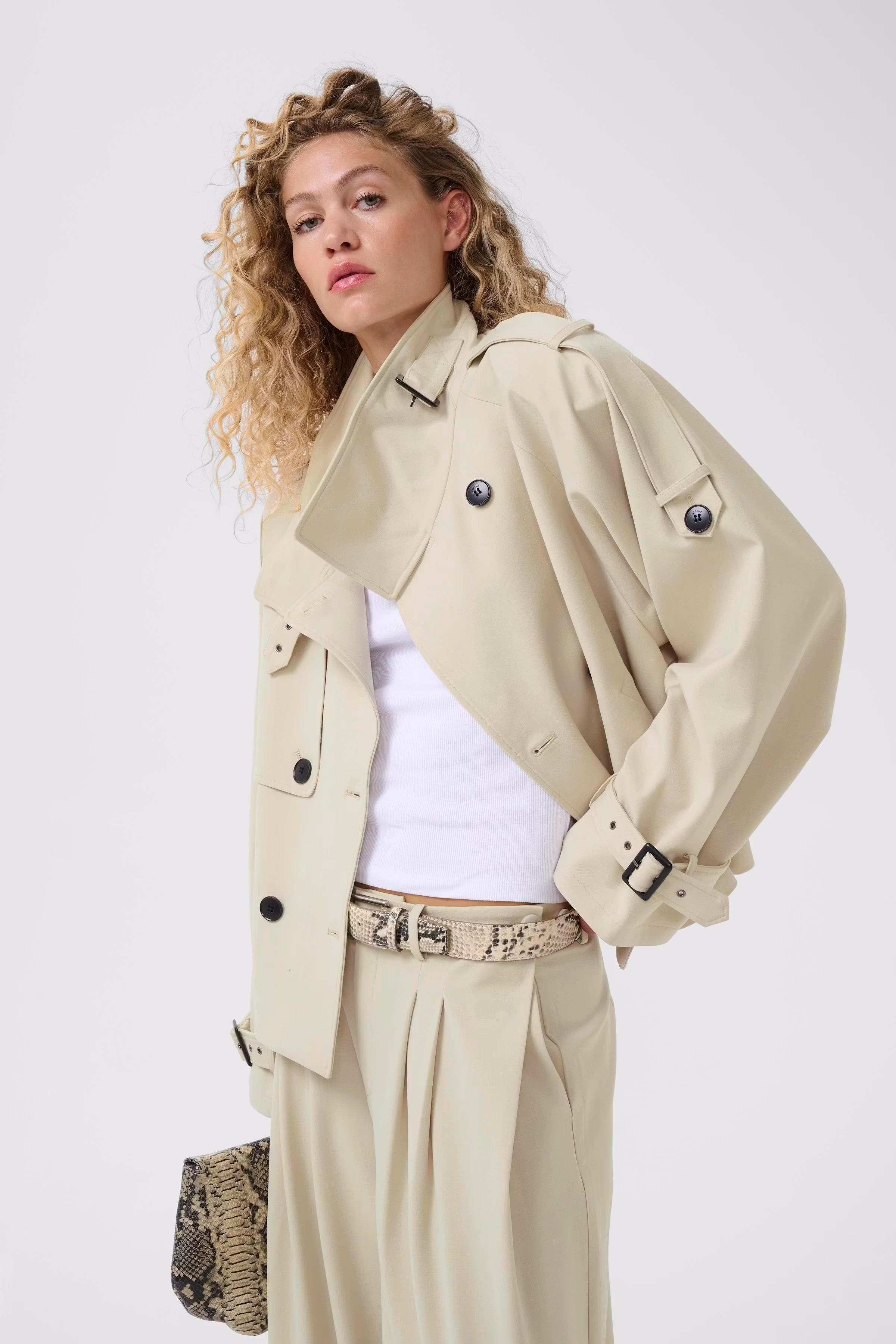 GZavic Kort trenchcoat LOOKBOOK FRONT 10910898-130404