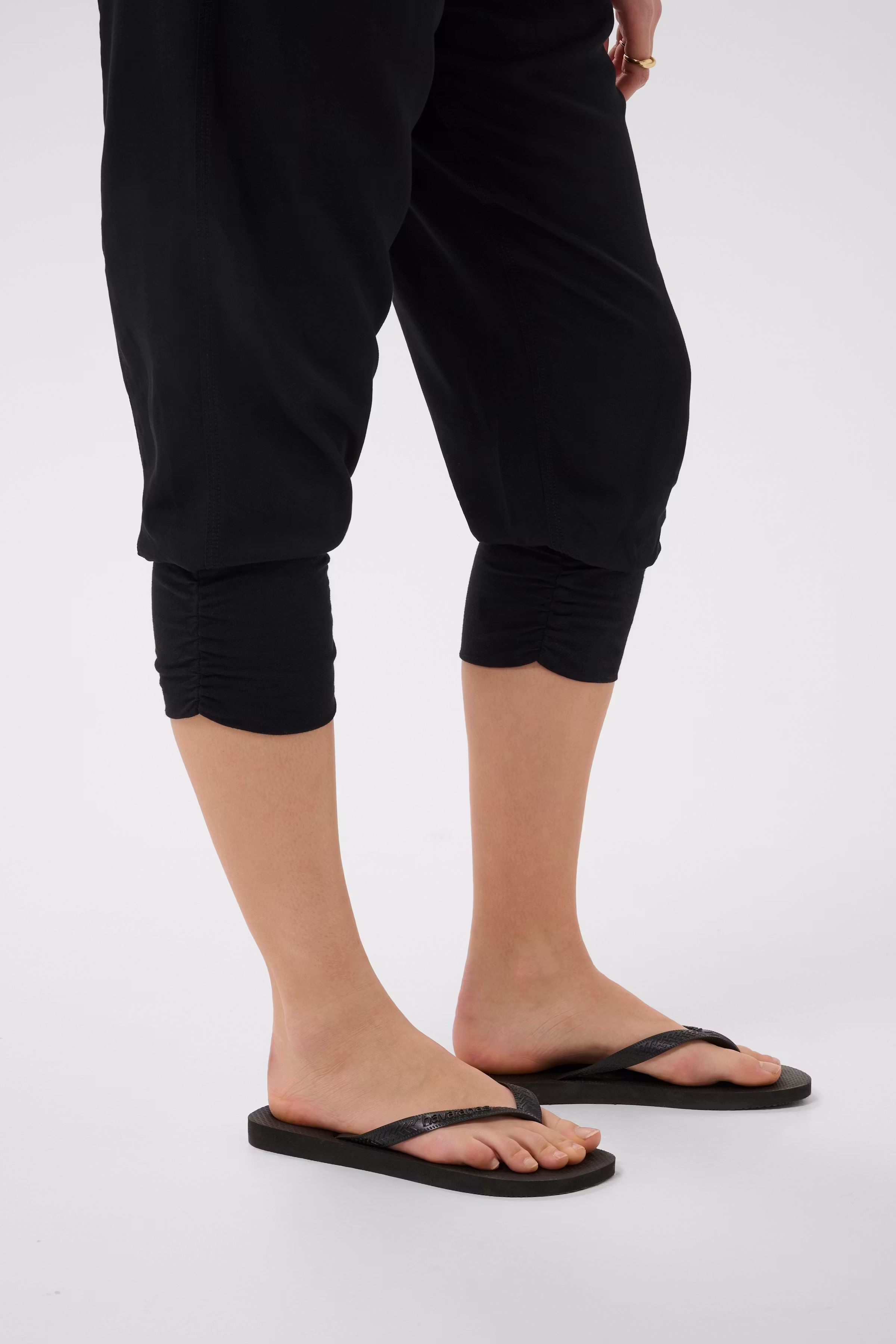 CRLine Trousers LOOKBOOK DETAIL 10604697-100120